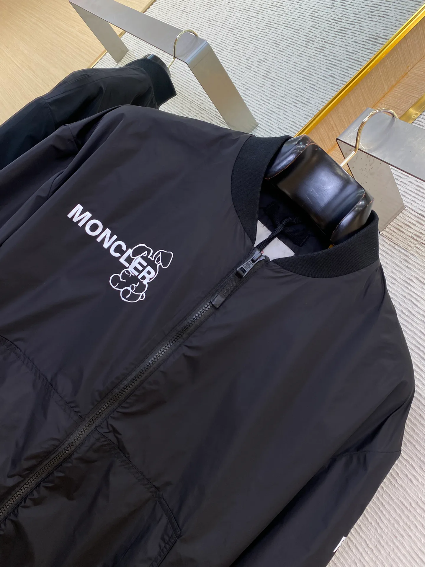 Куртки И Пуховики Мужские Moncler 658757