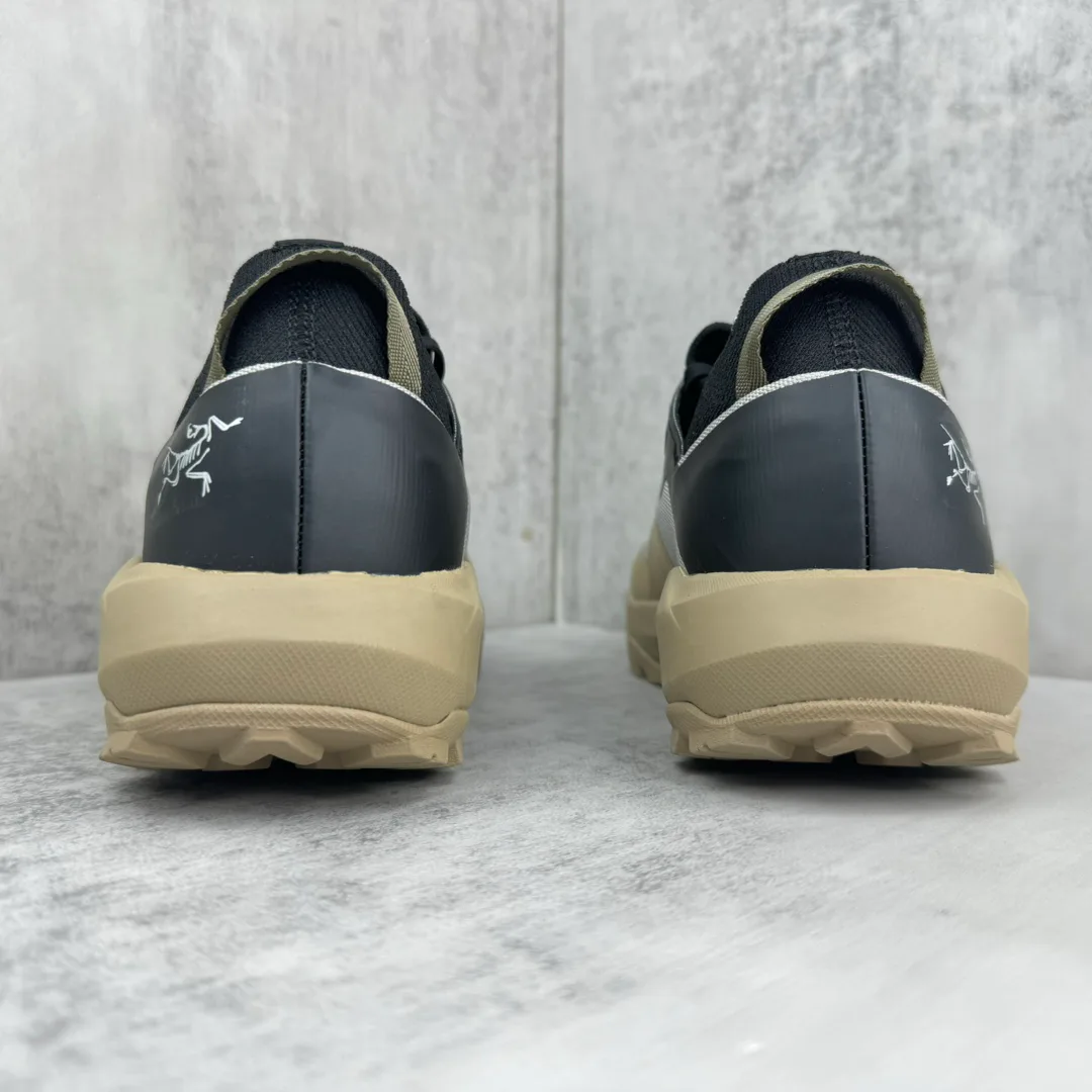 Кроссовки Мужские Arcteryx 17819900