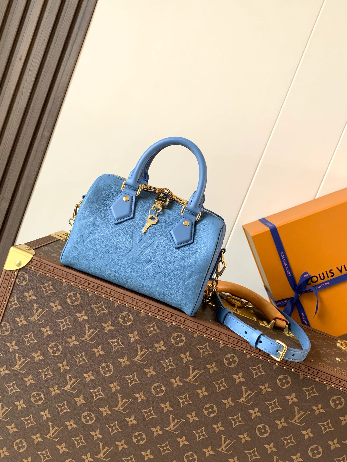 Классические Сумки Женские Louis Vuitton 13435279