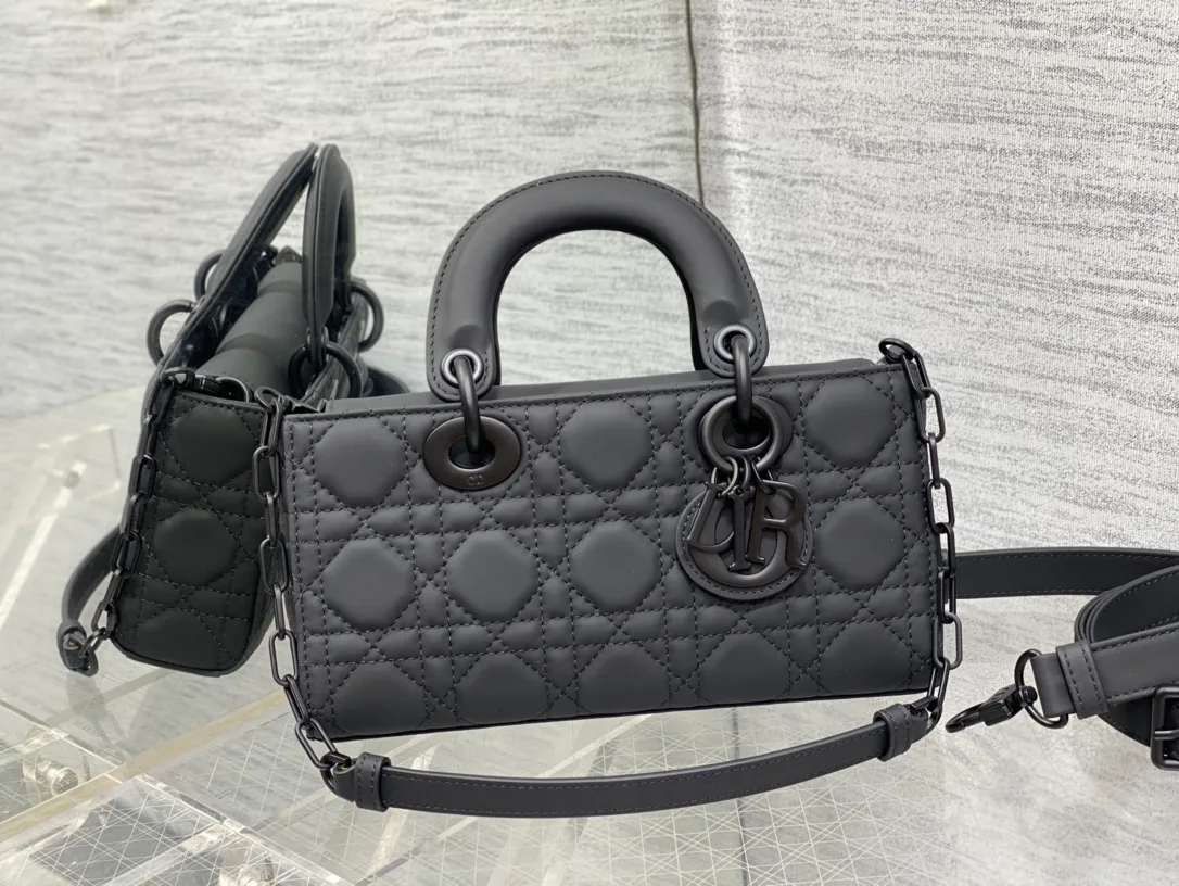 Классические Сумки Женские Christian Dior 17770464