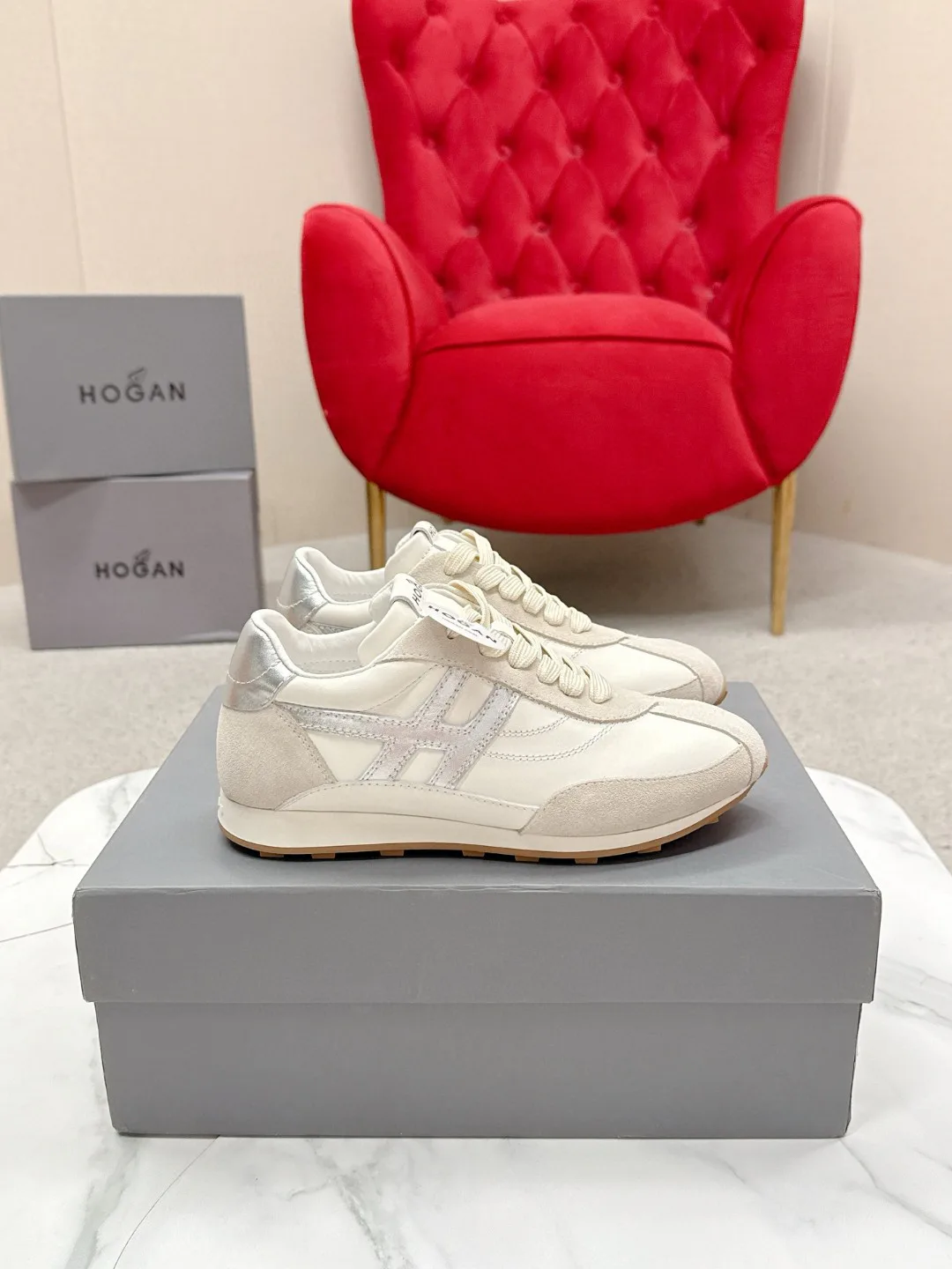 Кроссовки Женские Hogan 13077338