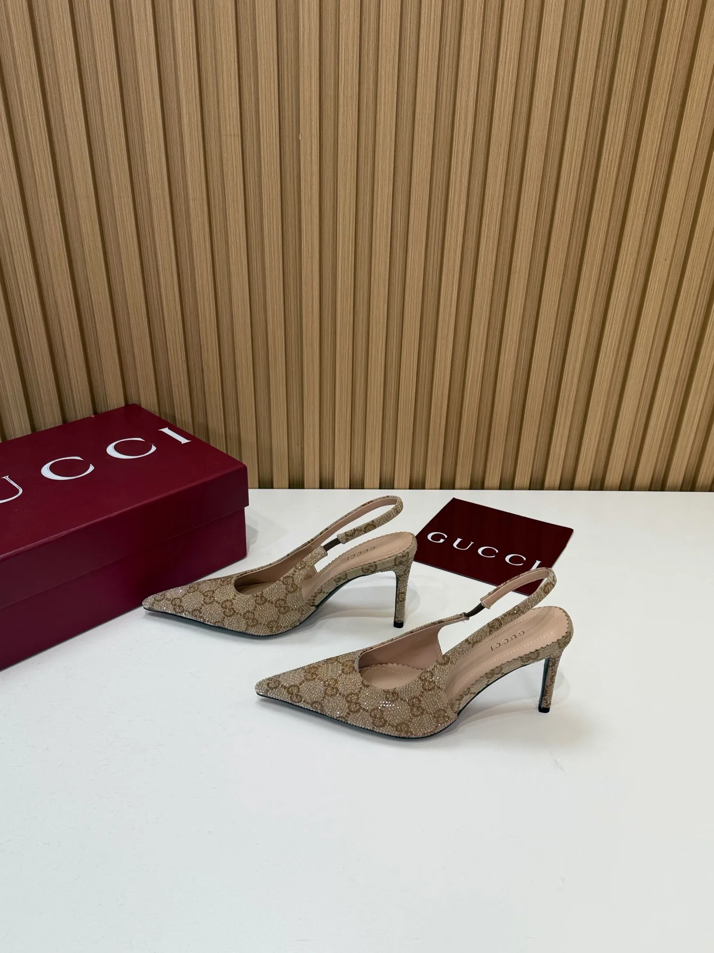 Туфли Женские Gucci 18676783