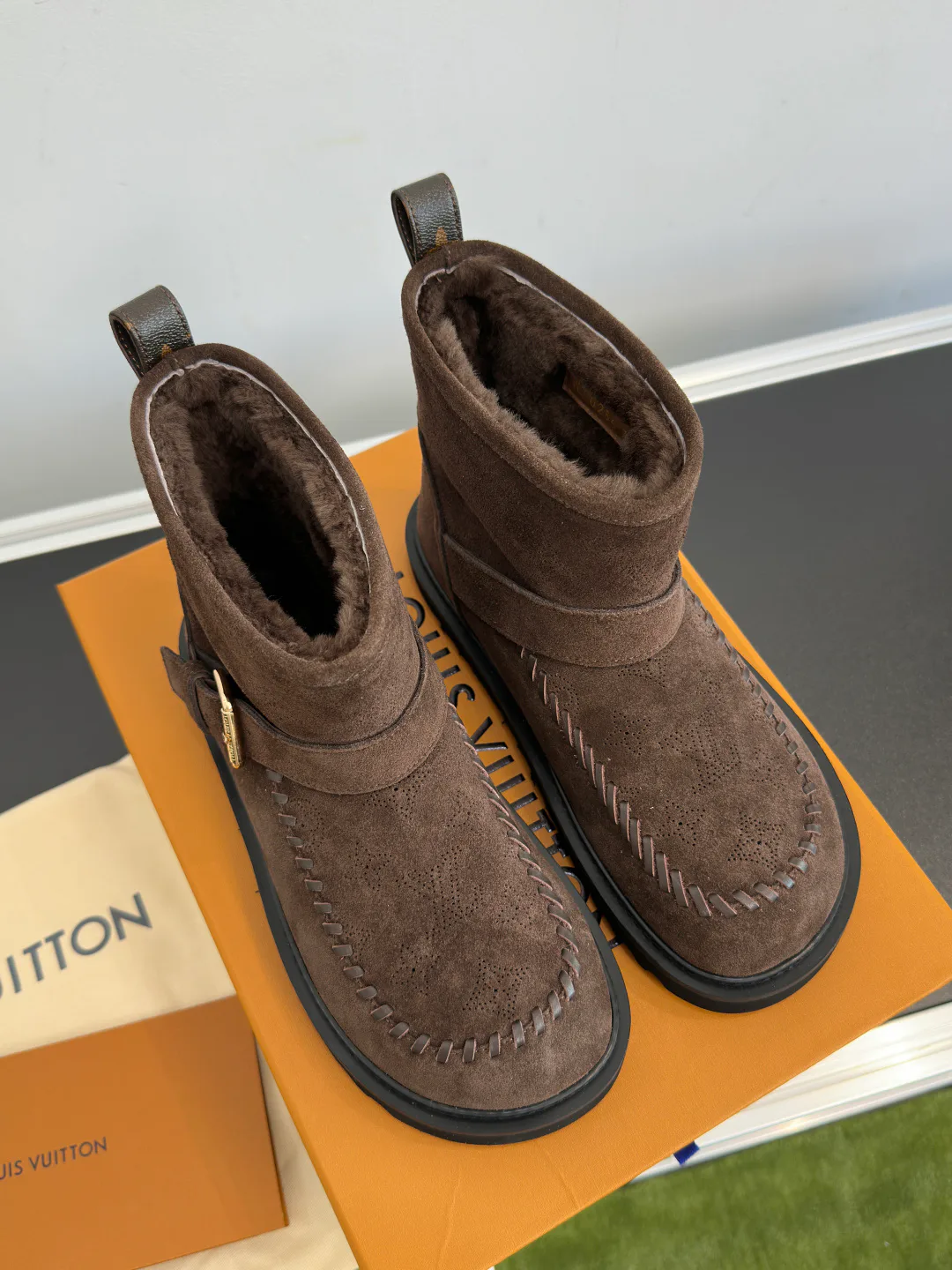 Угги Женские Louis Vuitton 19175734