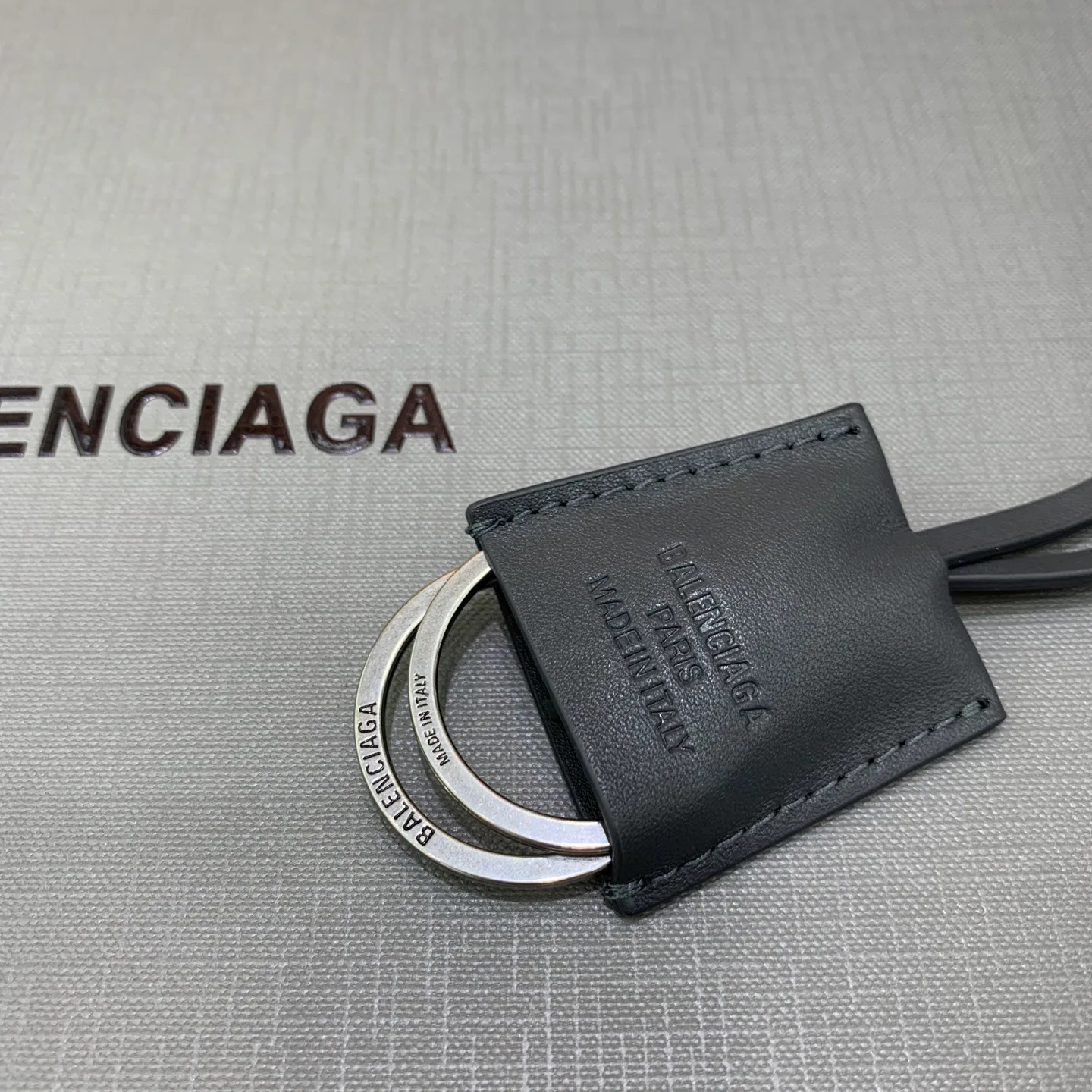 Классические Сумки Женские Balenciaga 13427362