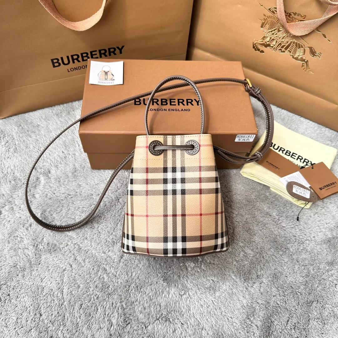 Сумки На Ремне Женские Bottega Veneta 11017428