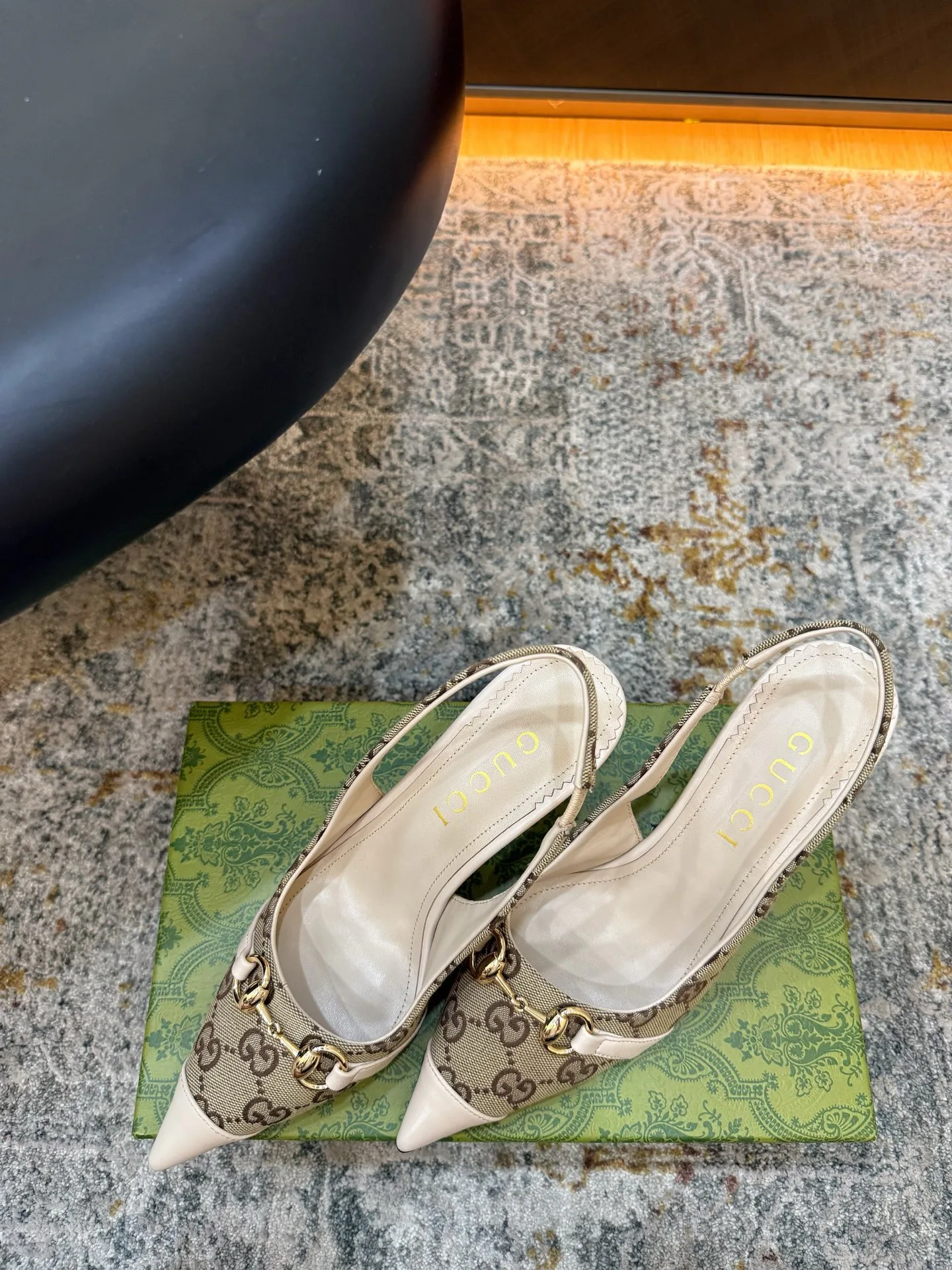 Туфли Женские Gucci 19339383