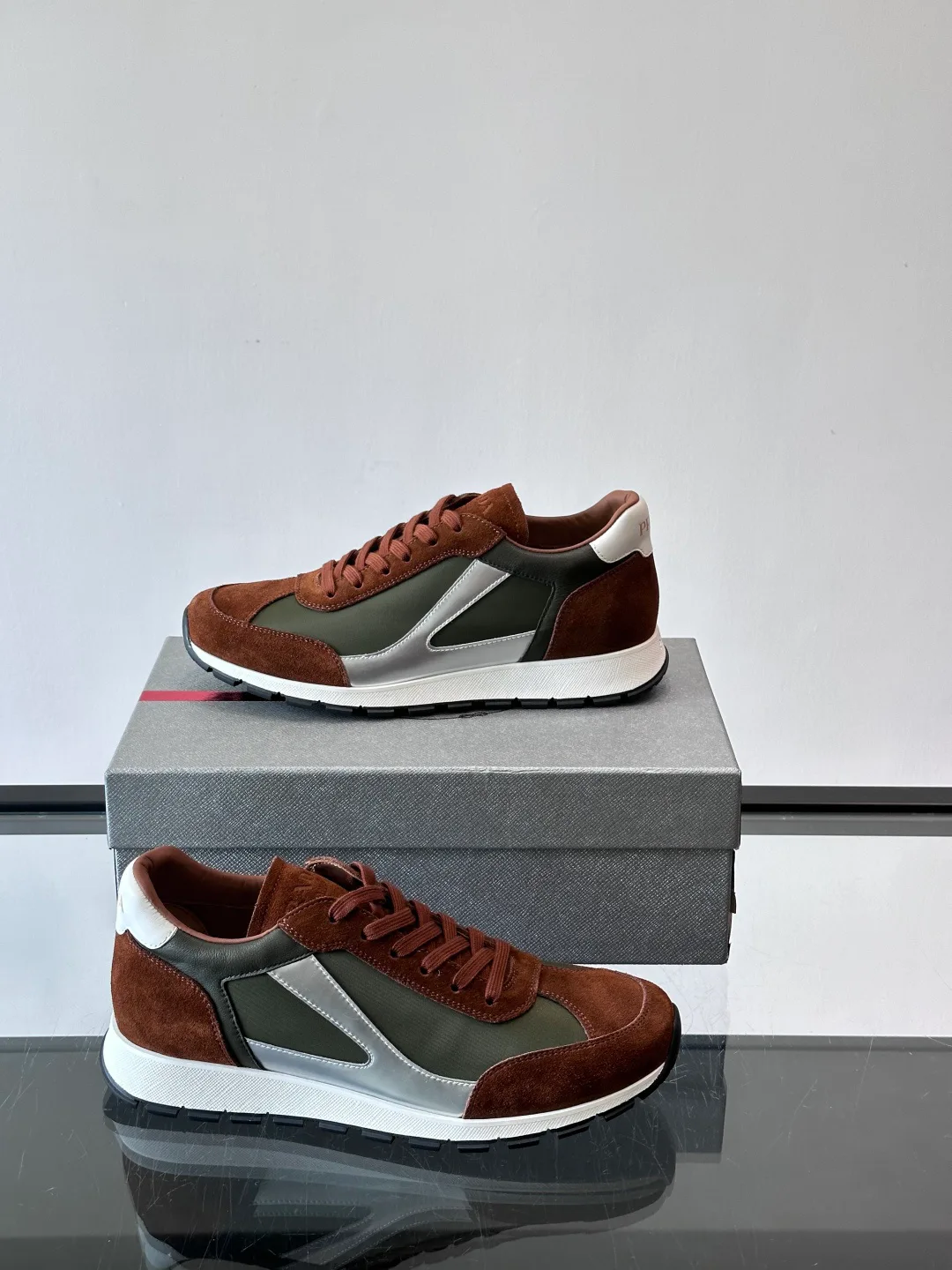 Кроссовки Мужские Prada 1072330