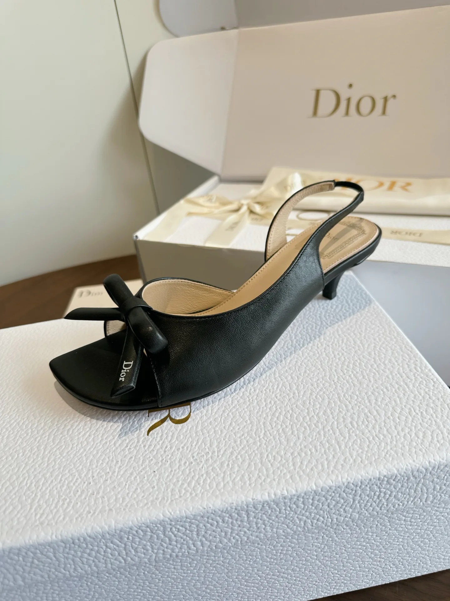 Босоножки Женские Christian Dior 18443986