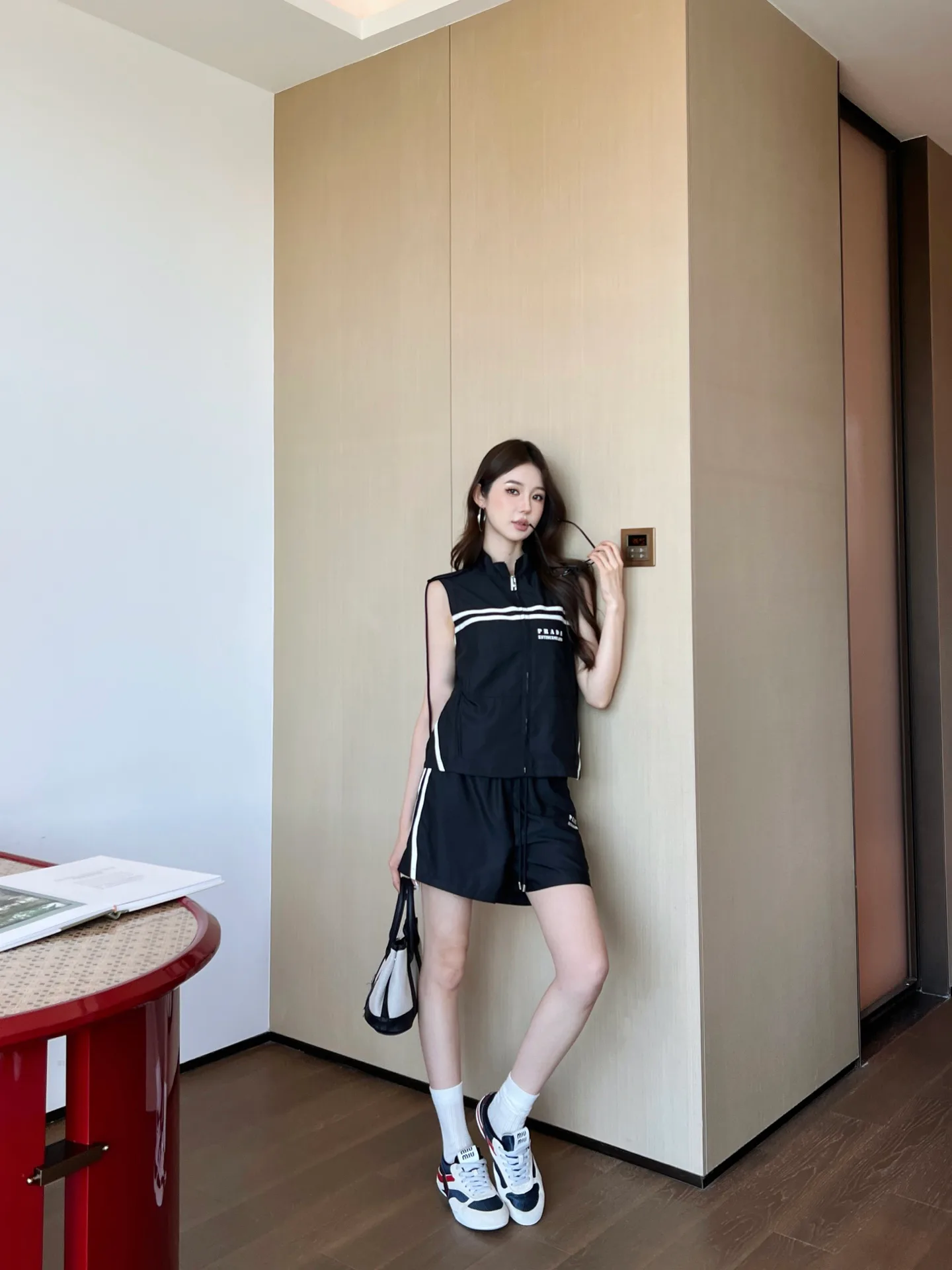 Жилеты Женские Prada 11618012