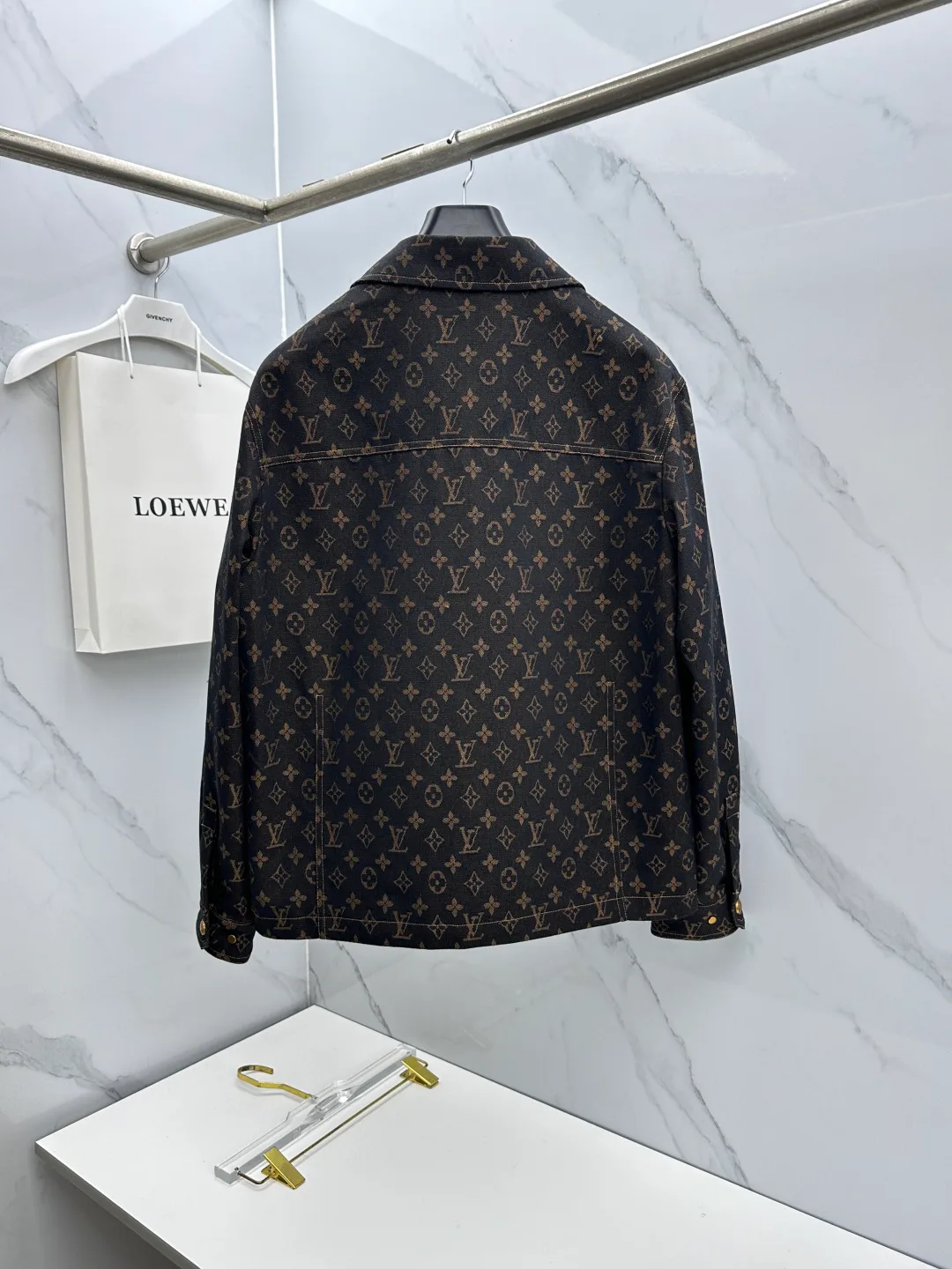 Куртки И Пуховики Мужские Louis Vuitton 18246796