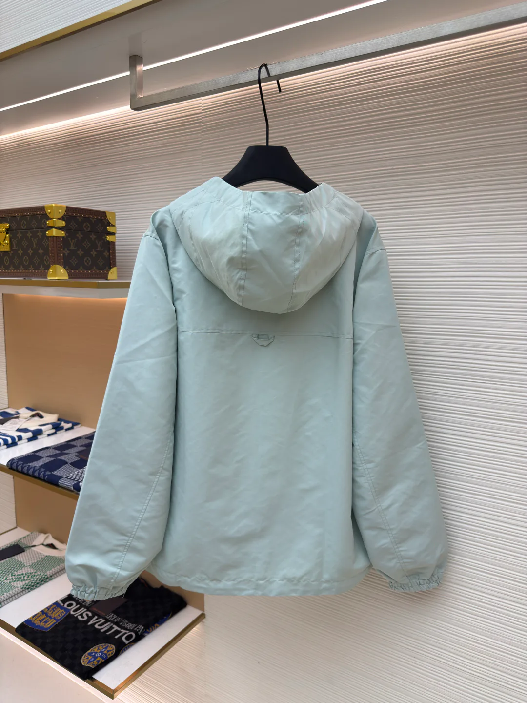 Куртки И Пуховики Мужские Louis Vuitton 9693475