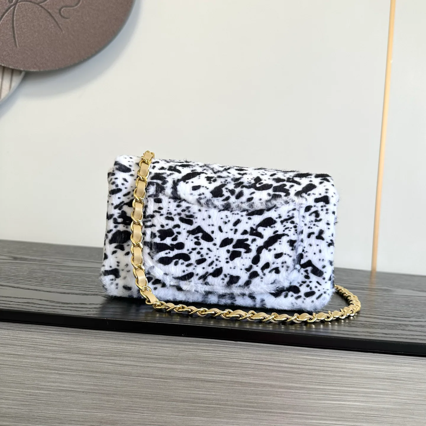 Классические Сумки Женские Chanel 18186176