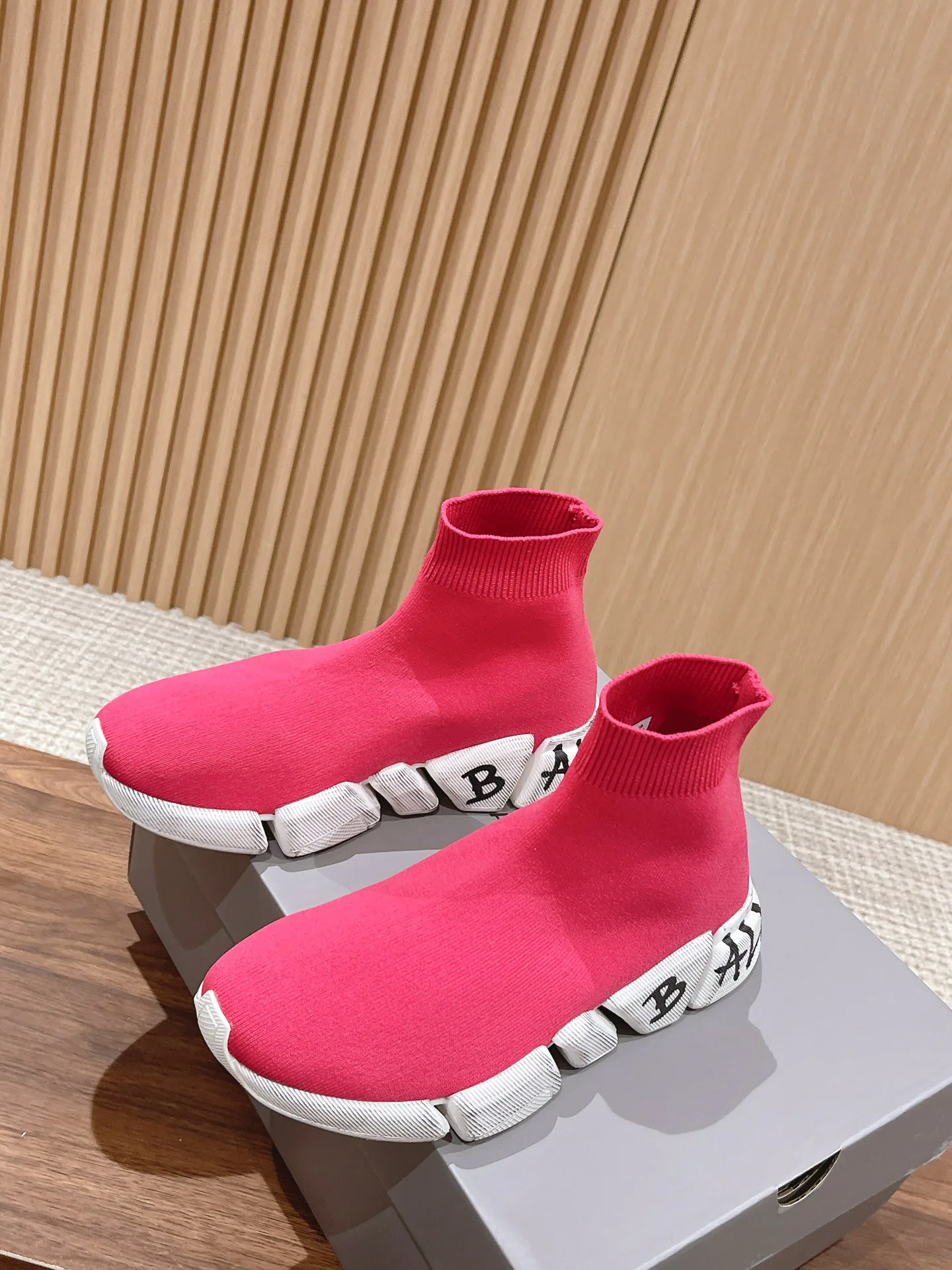 Кроссовки Женские Balenciaga 19780177