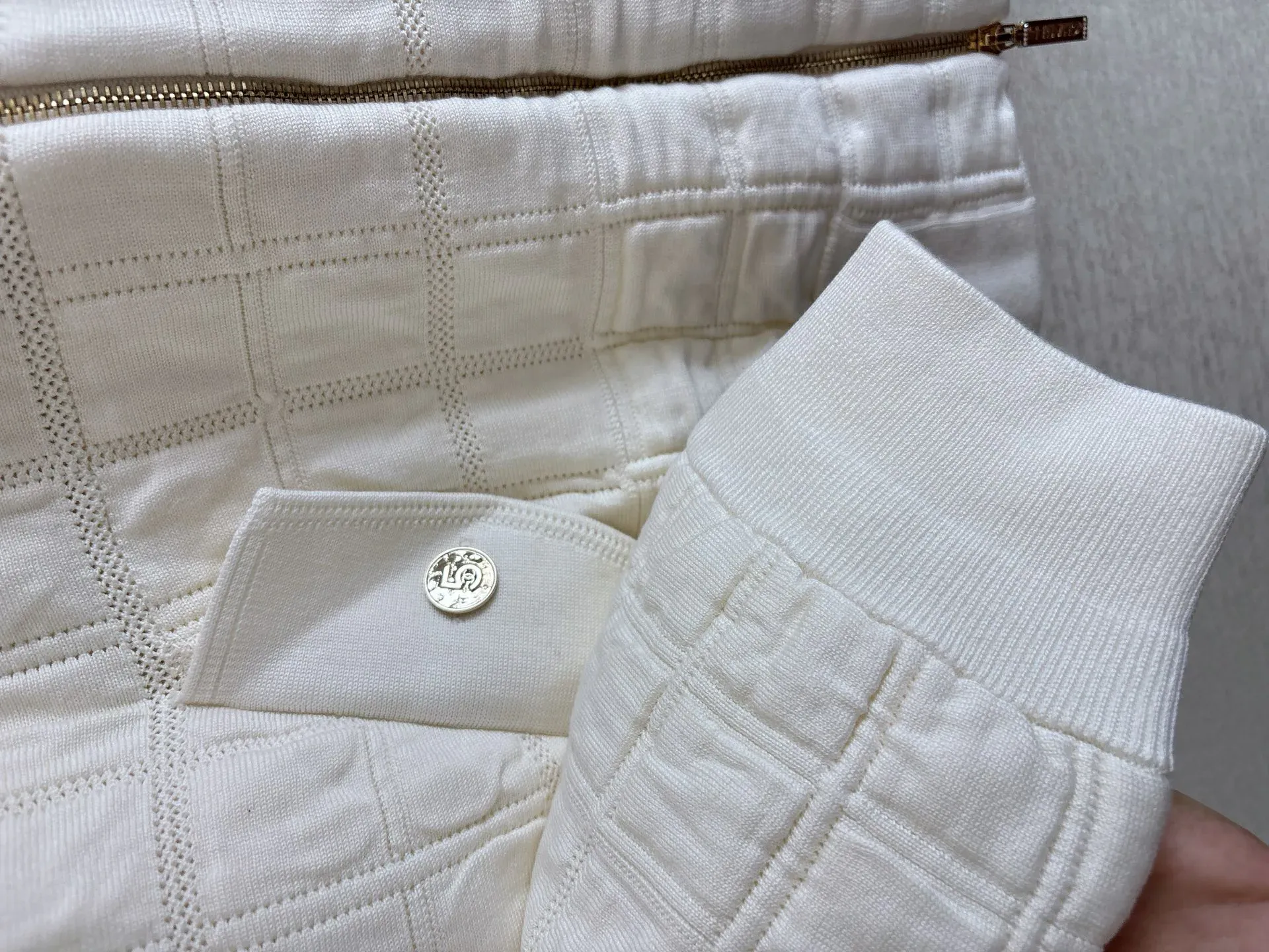 Куртки И Пуховики Женские Chanel 167001