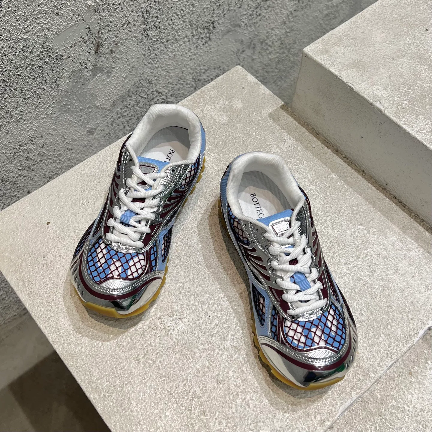 Кроссовки Женские Bottega Veneta 11565918