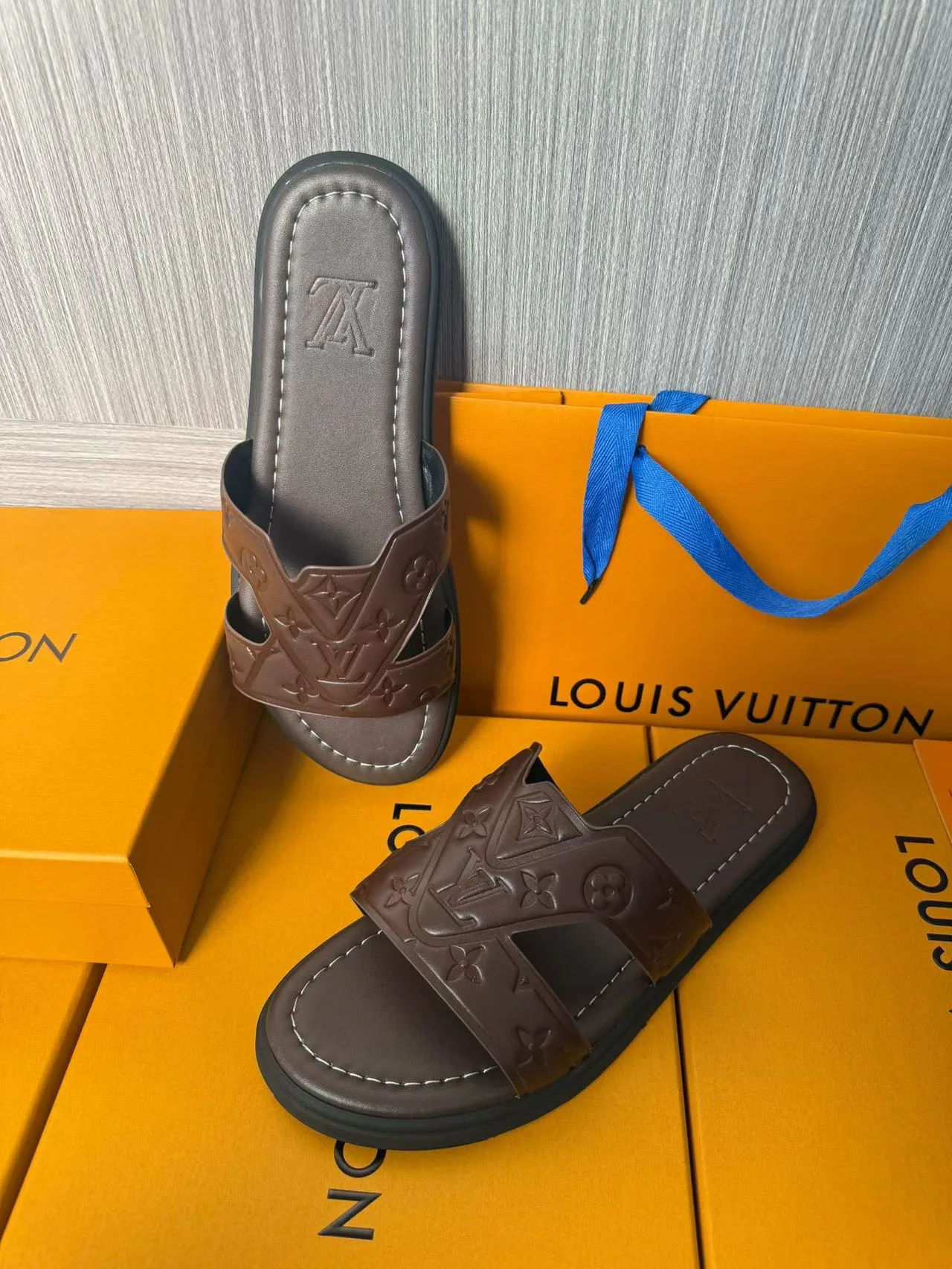 Шлепанцы Мужские Louis Vuitton 1310628