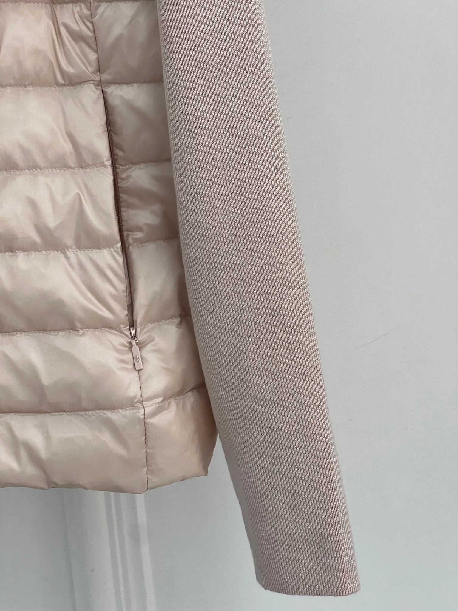 Куртки И Пуховики Женские Moncler 18416265