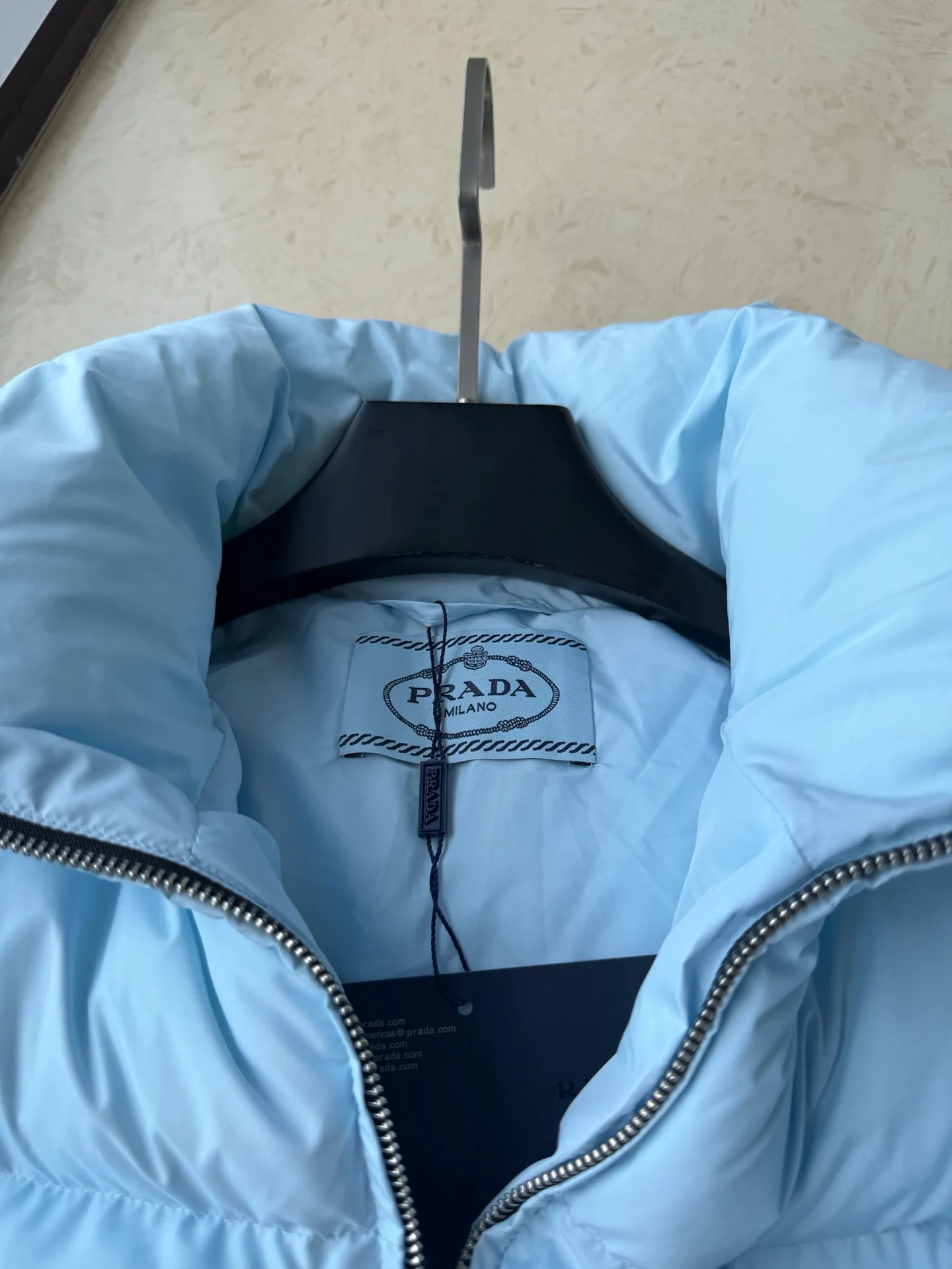 Куртки И Пуховики Женские Prada 18156825