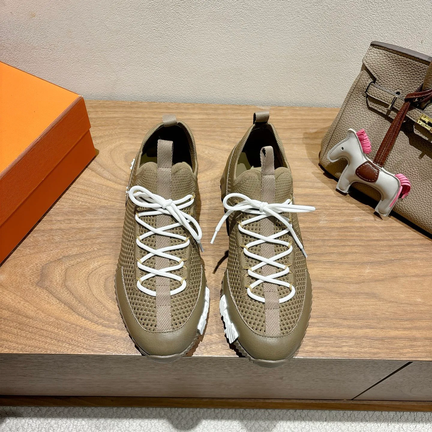 Кроссовки Женские Hermes 10031758