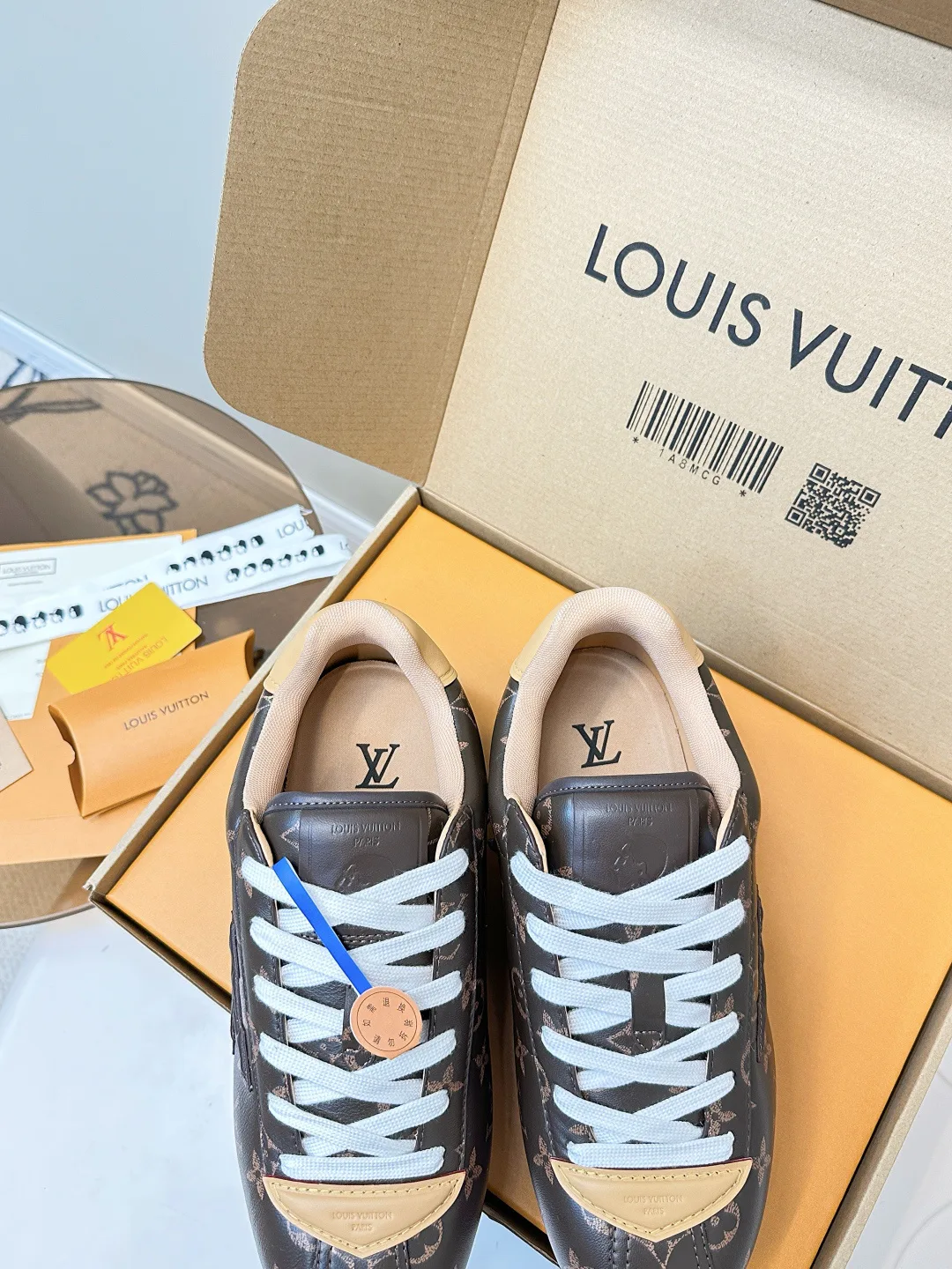Кроссовки Женские Louis Vuitton 4948541