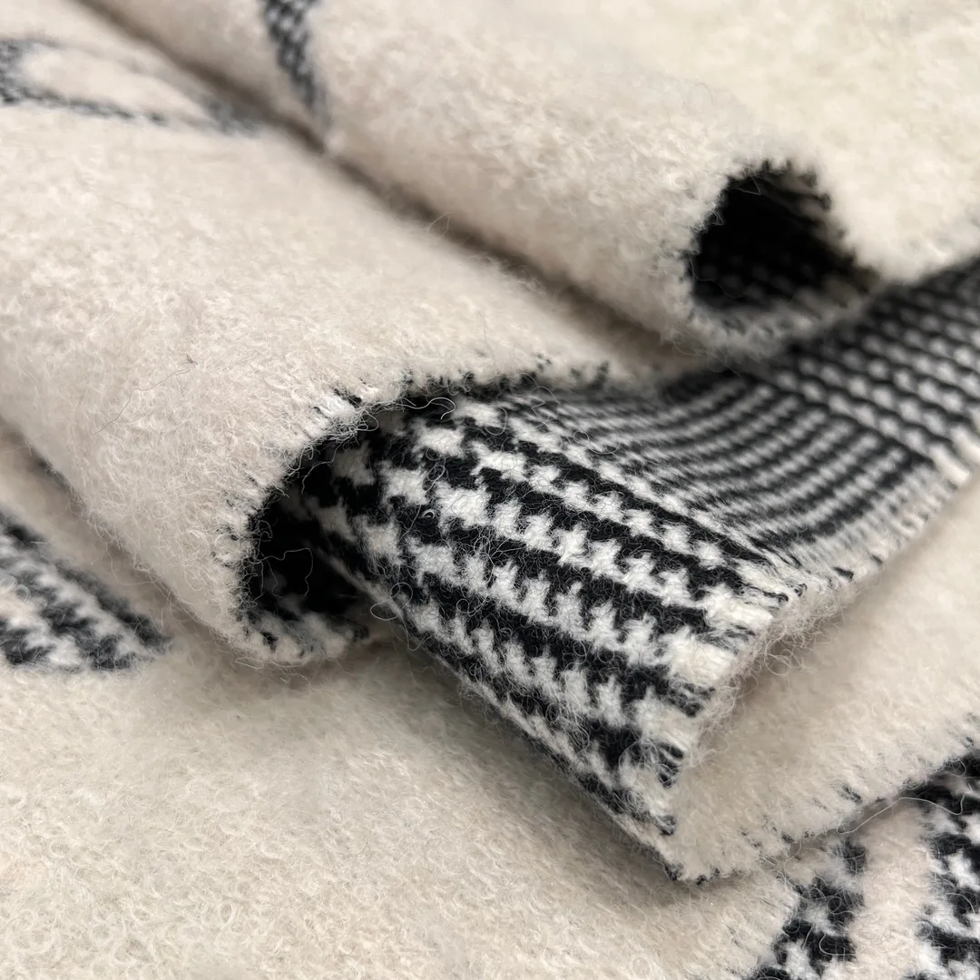 Шарфы Chanel 562852