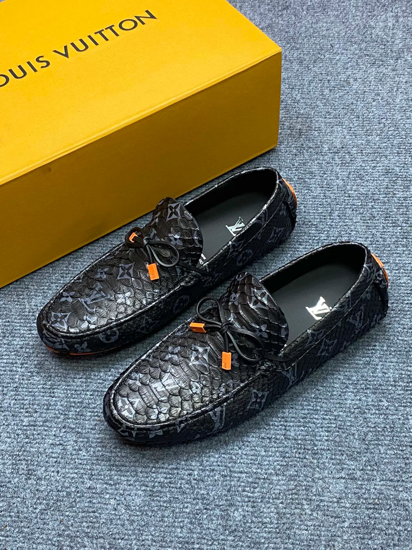 Мокасины Мужские Louis Vuitton 881818