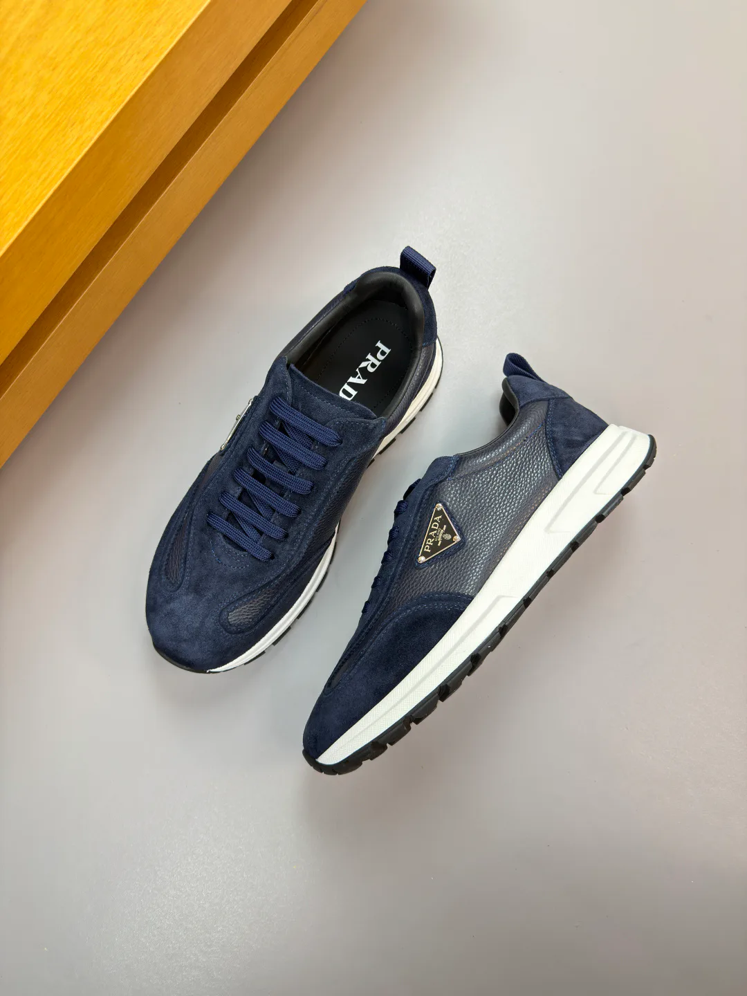 Кроссовки Мужские Prada 2389632