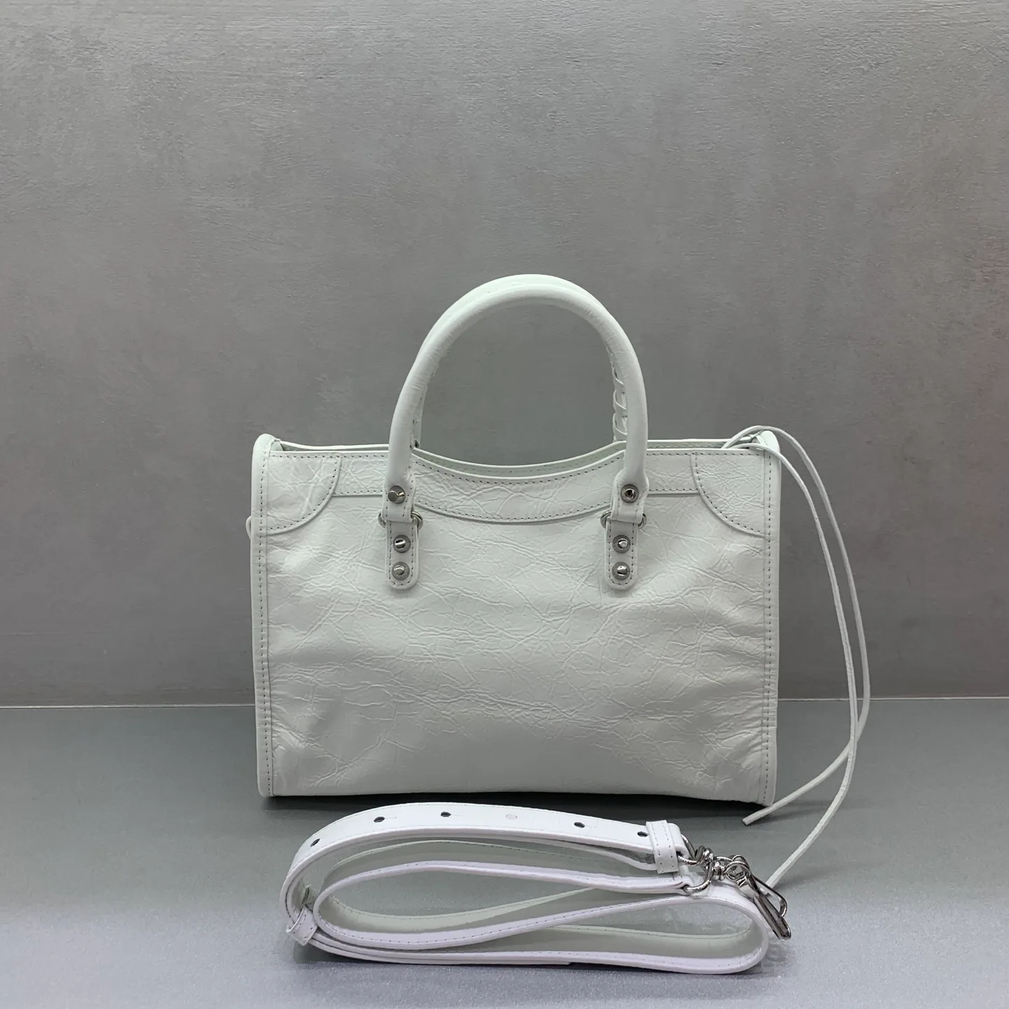 Классические Сумки Женские Balenciaga 11305239