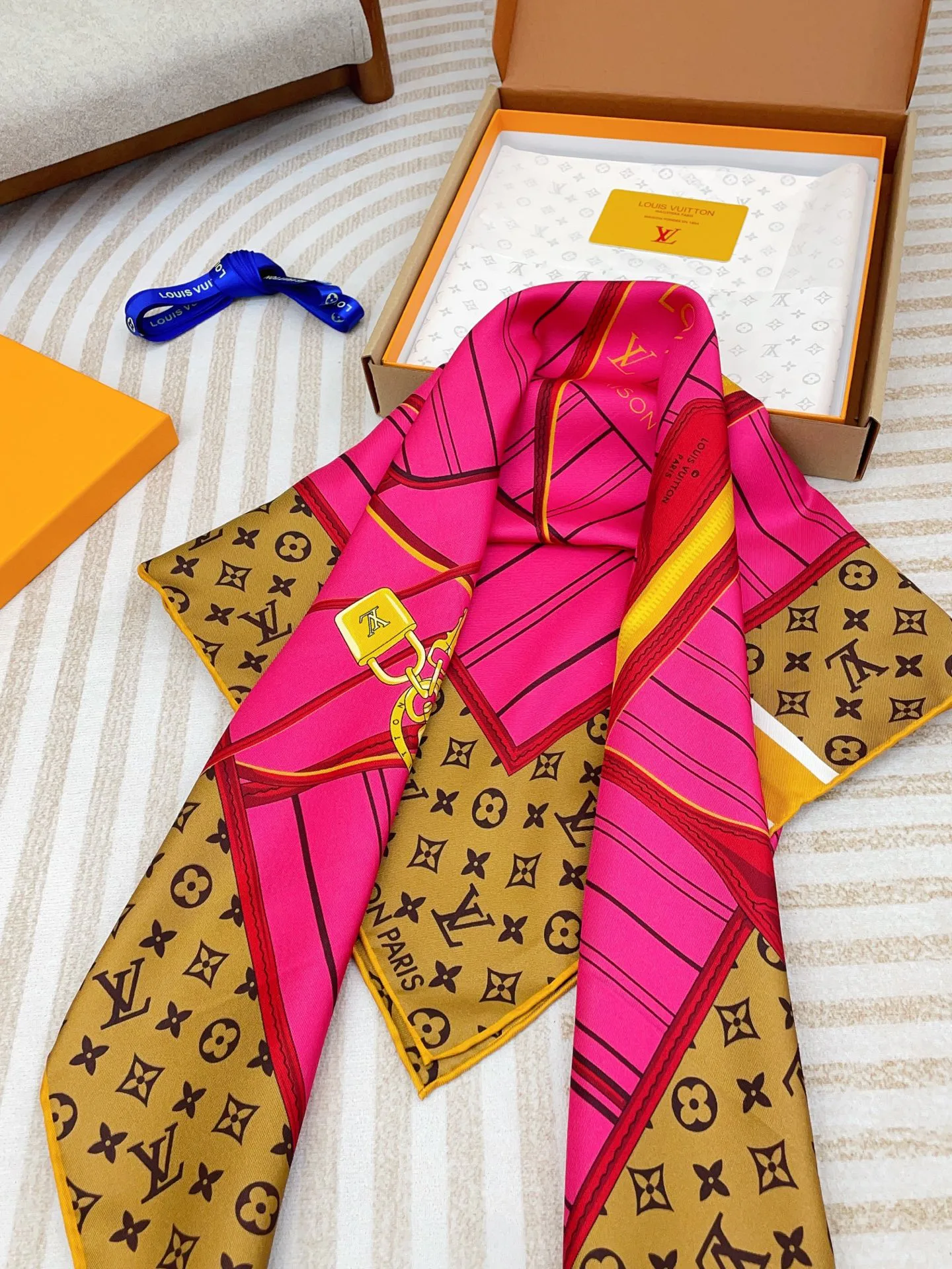 Шарфы Loewe 36146