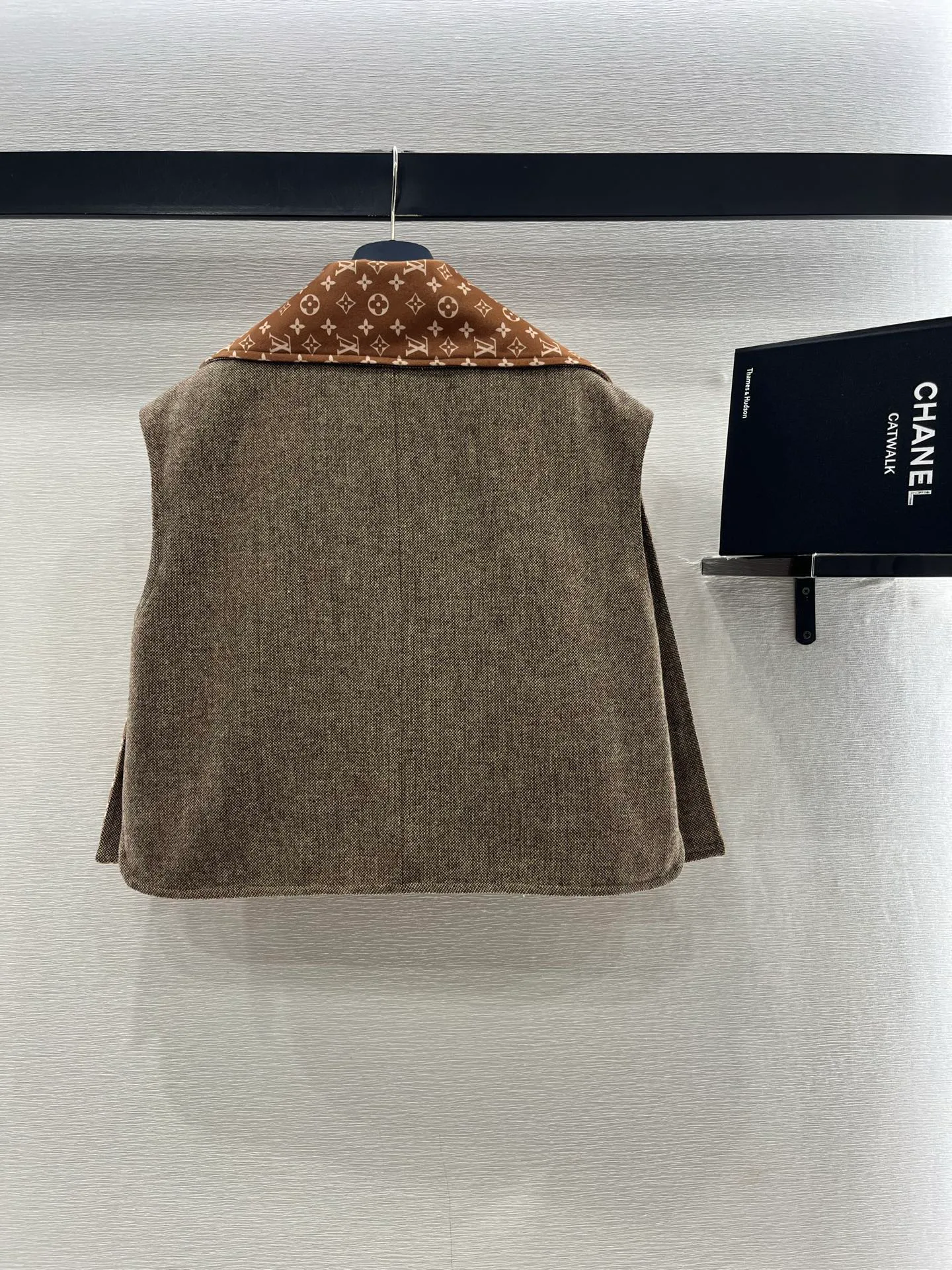 Жилеты Женские Louis Vuitton 1512422