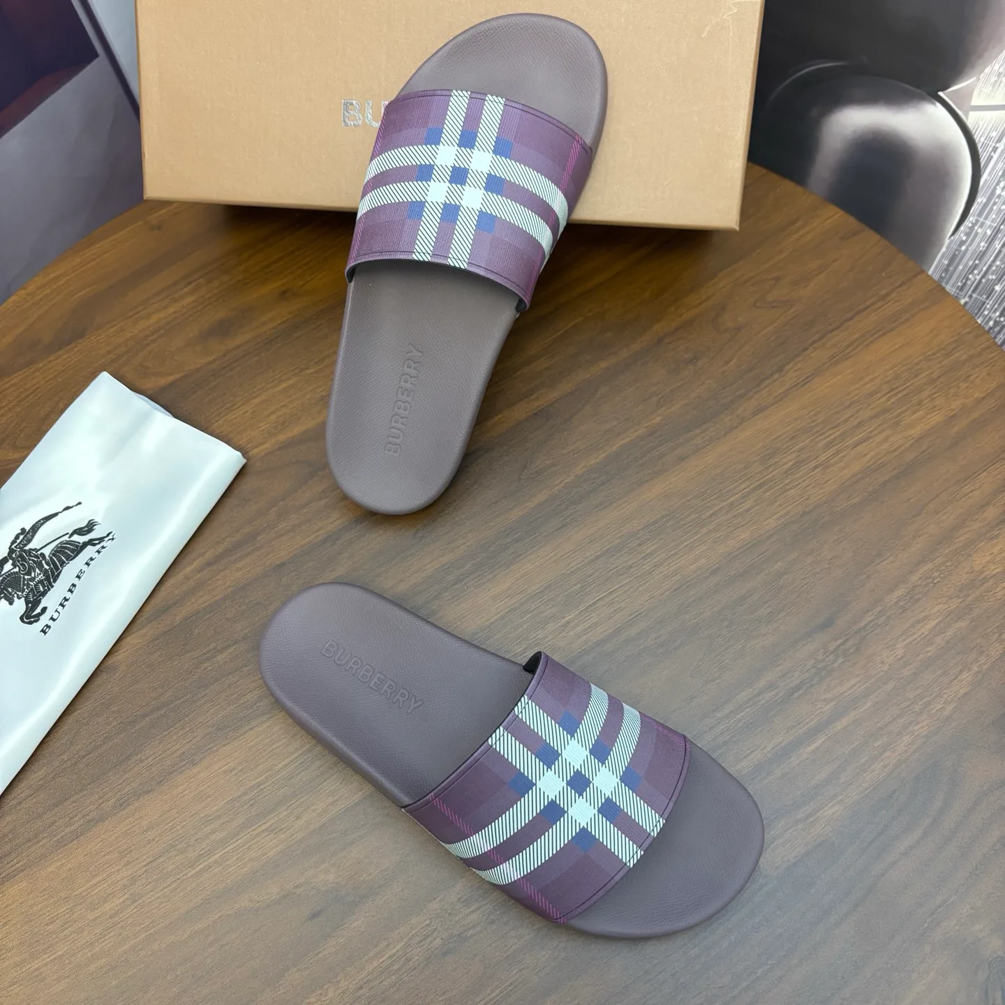 Шлепанцы Женские Burberry 587971