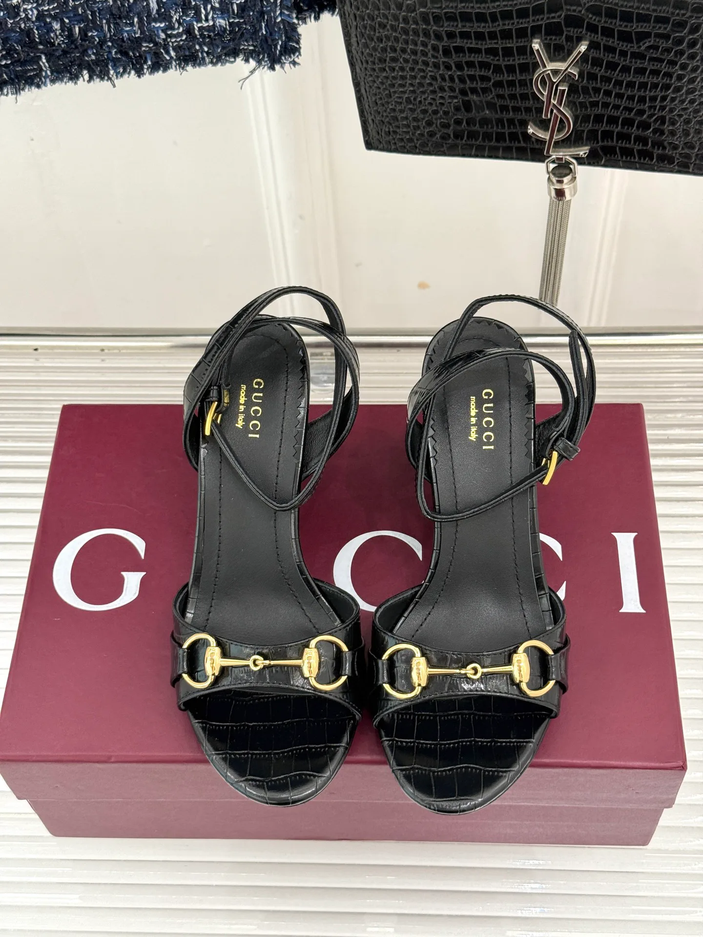 Босоножки Женские Gucci 18034507