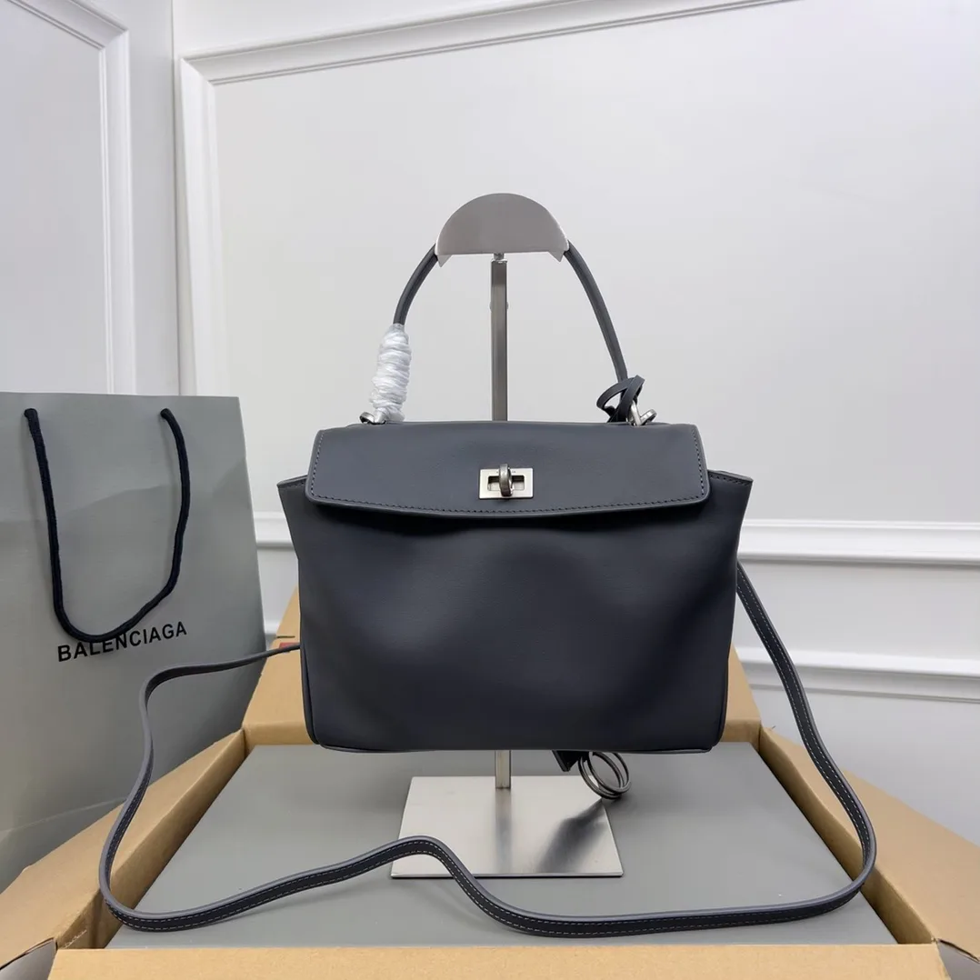 Классические Сумки Женские Balenciaga 11872224