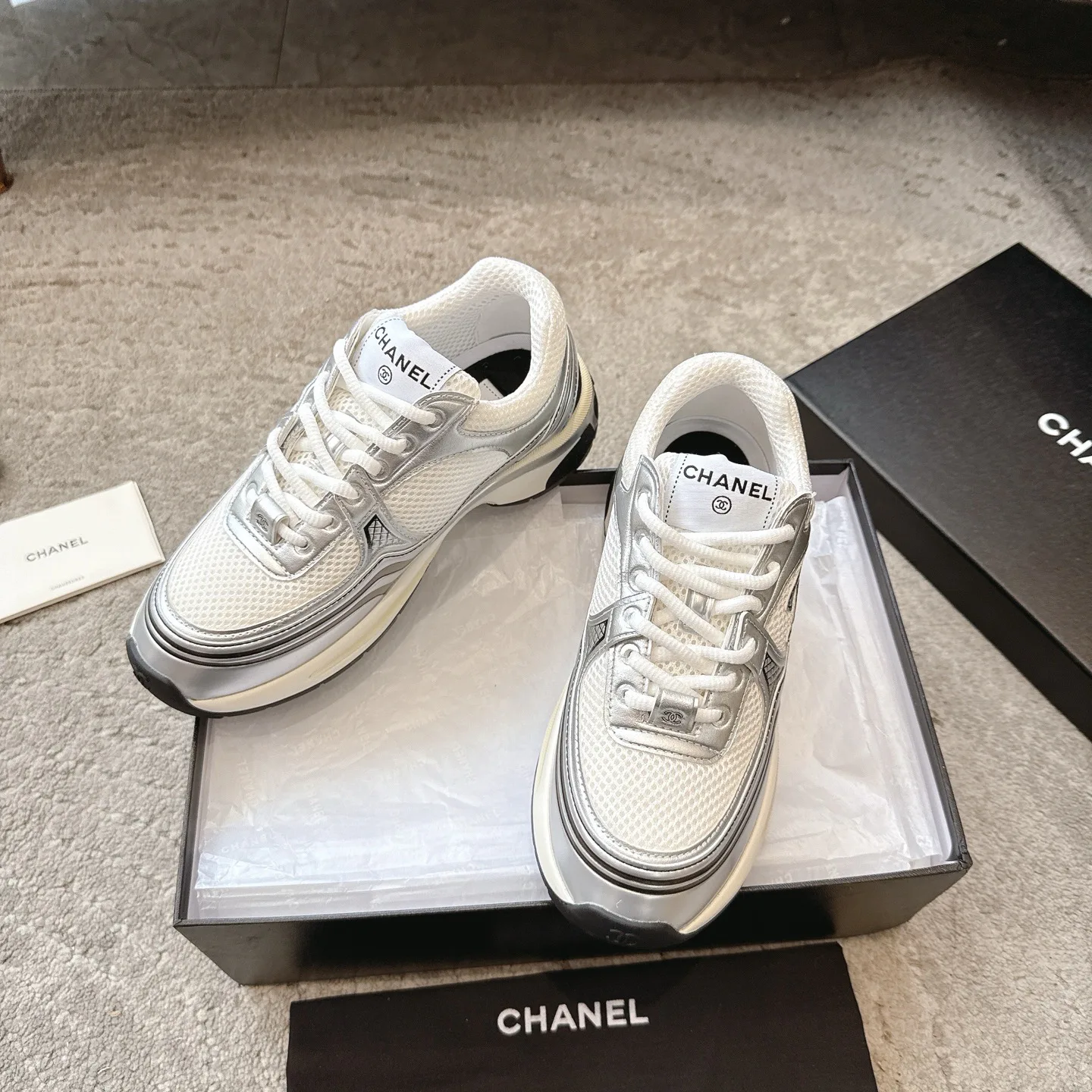 Кроссовки Женские Chanel 18901774