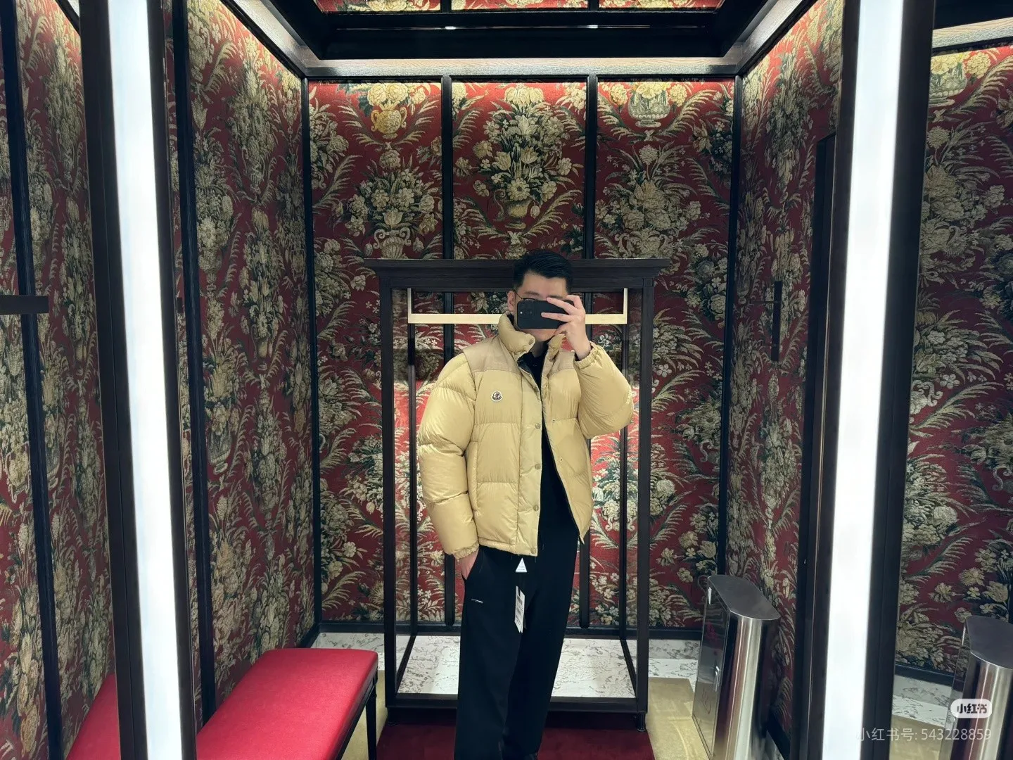 Куртки И Пуховики Женские Moncler 18044329