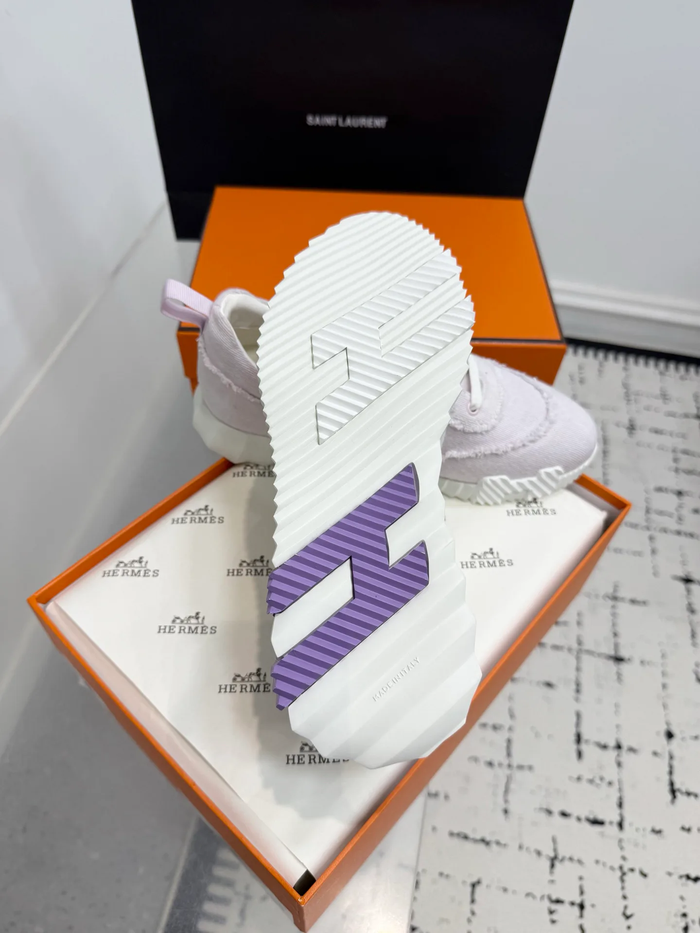 Кроссовки Женские Hermes 199490