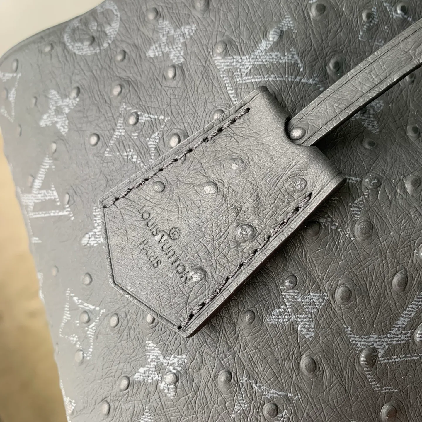Классические Сумки Женские Louis Vuitton 18147440