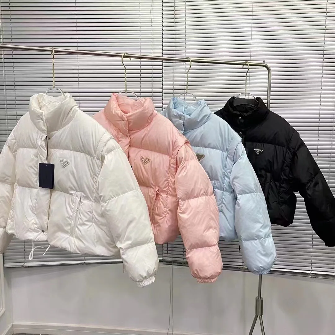 Куртки И Пуховики Женские Prada 17890879