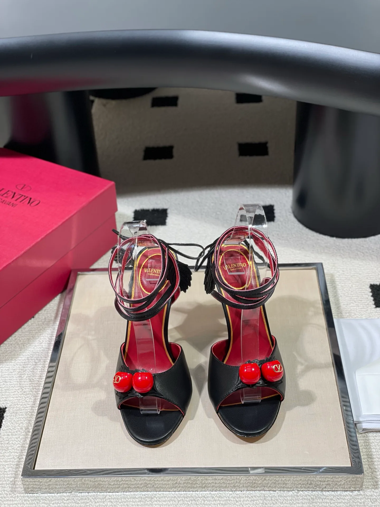 Босоножки Женские Valentino 13189668