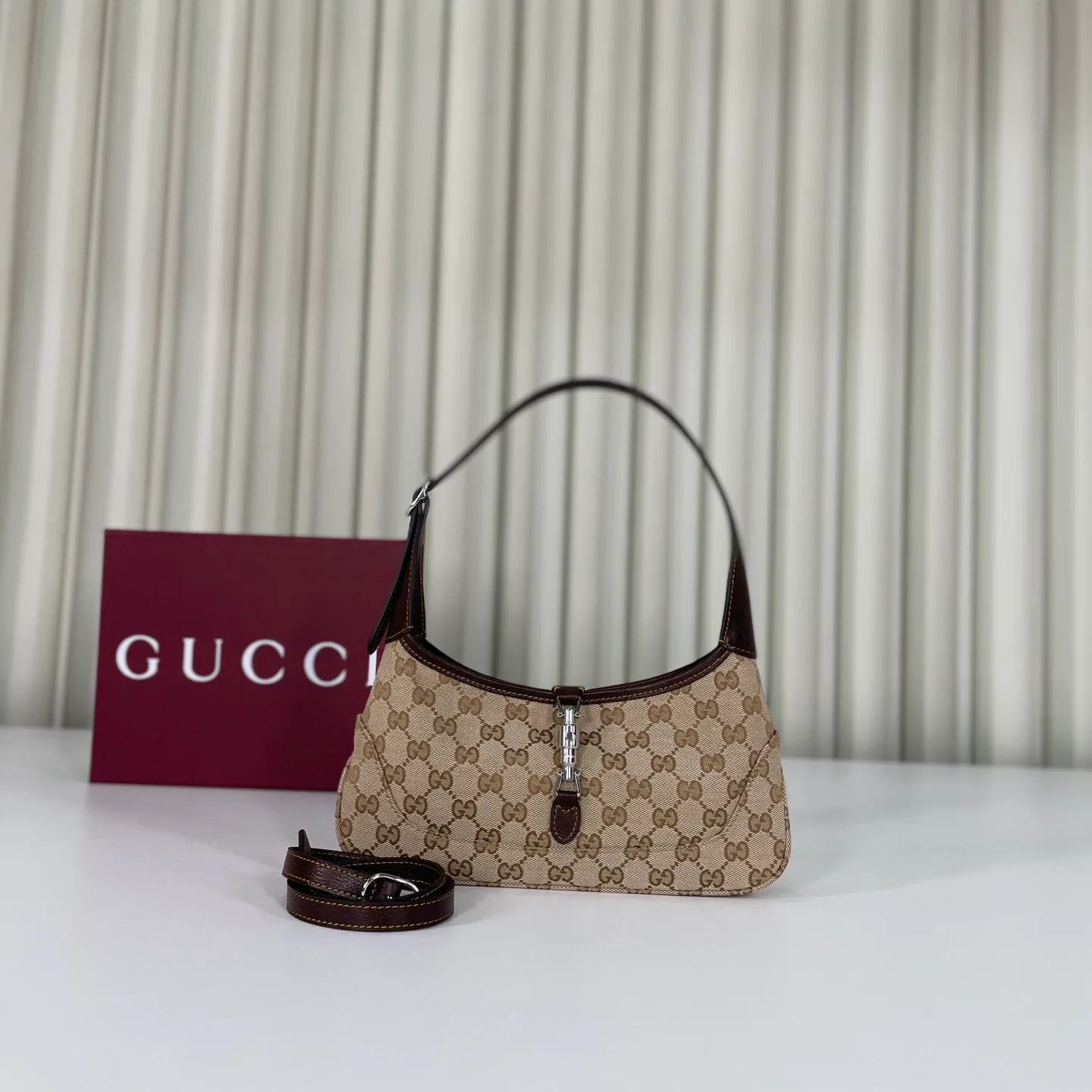 Классические Сумки Женские Gucci 11665058