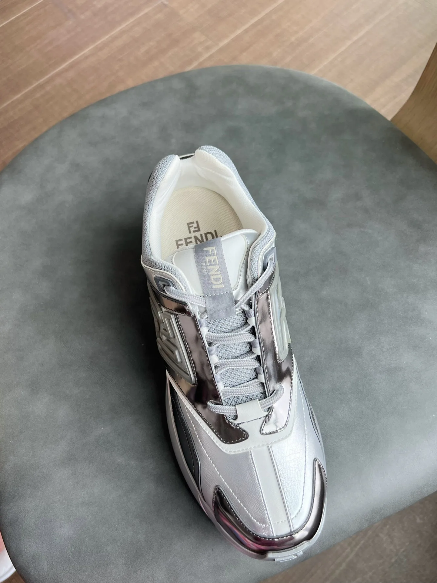 Кроссовки Женские Fendi 353524