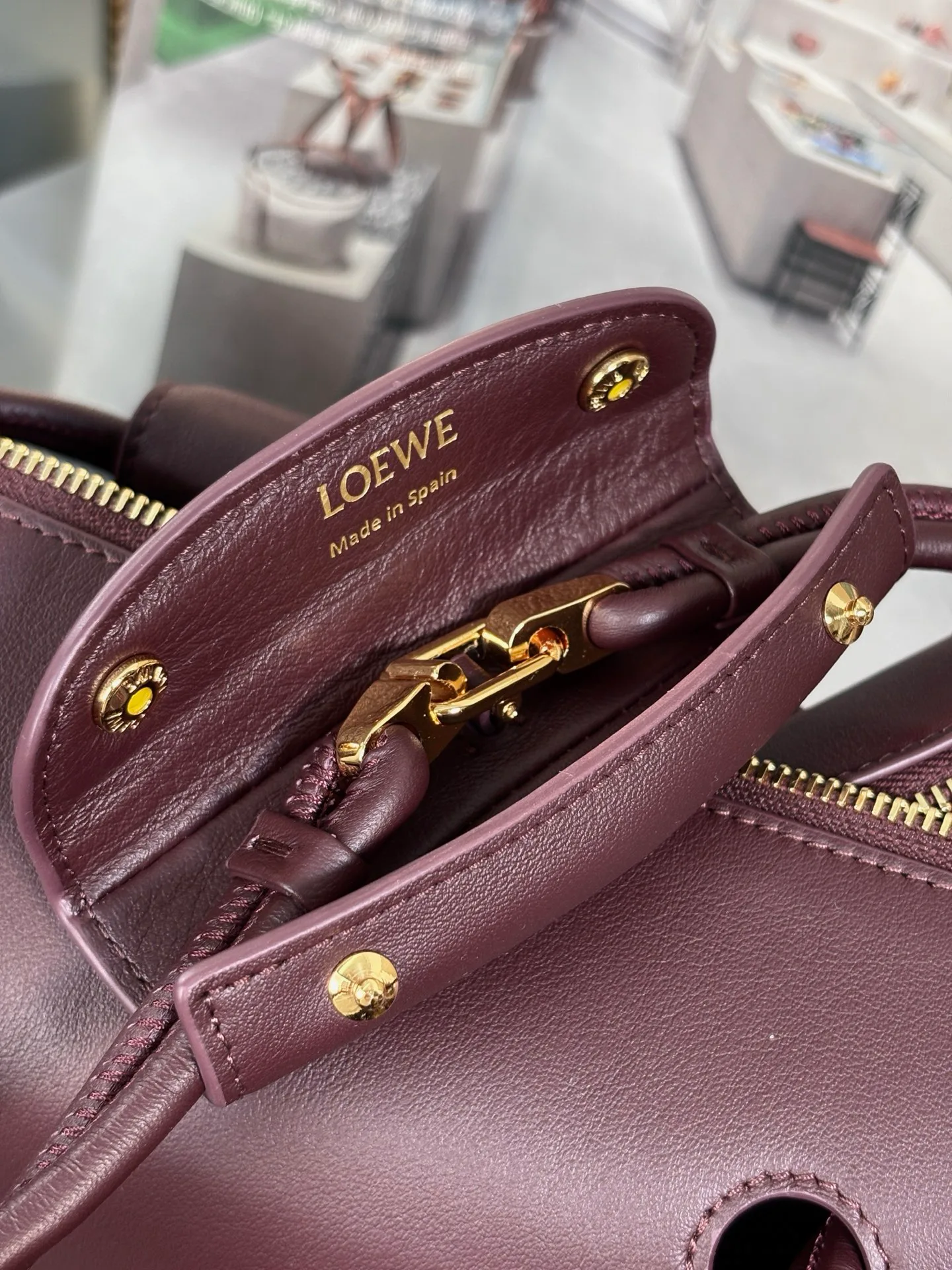Классические Сумки Женские Loewe 11566862