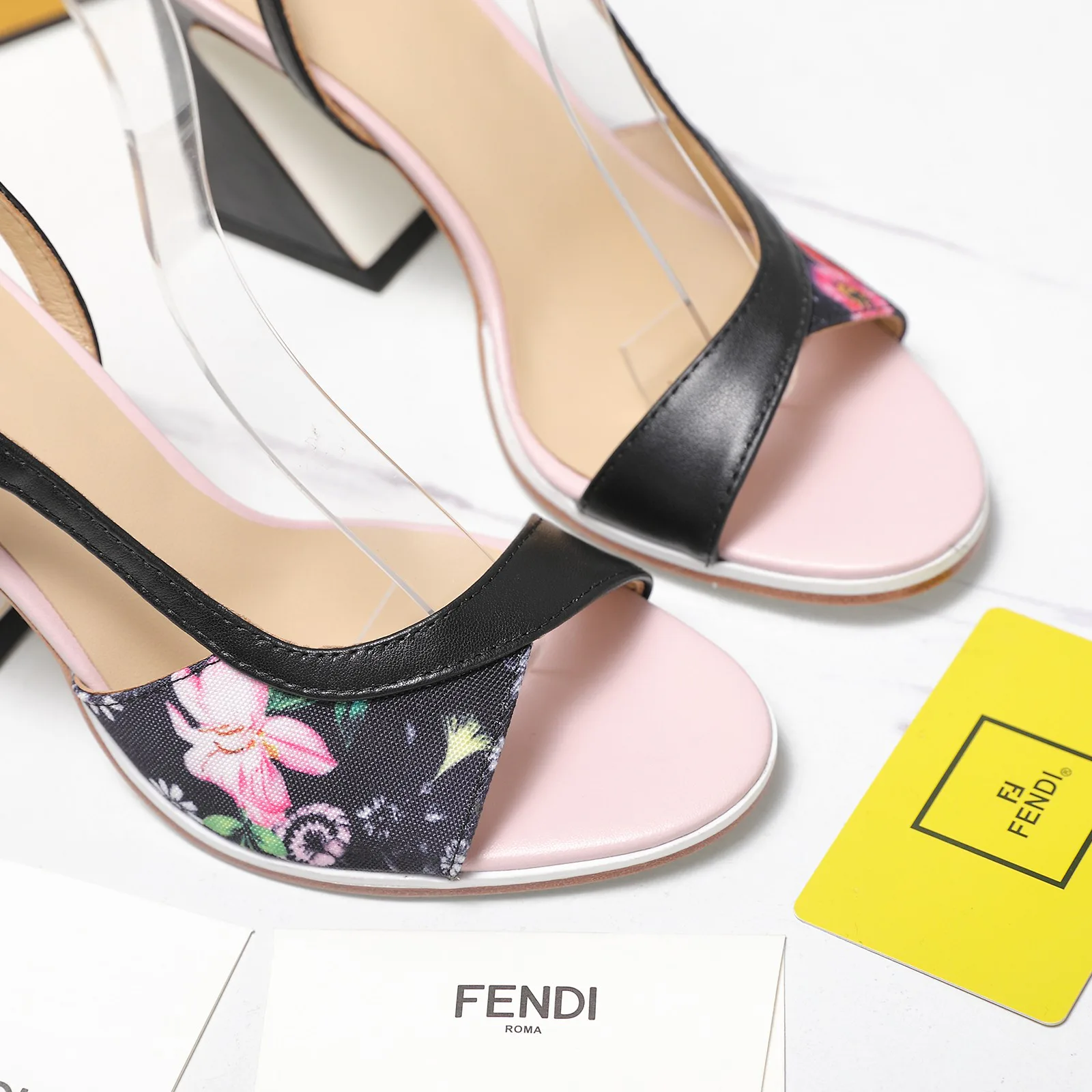 Босоножки Женские Fendi 1262693