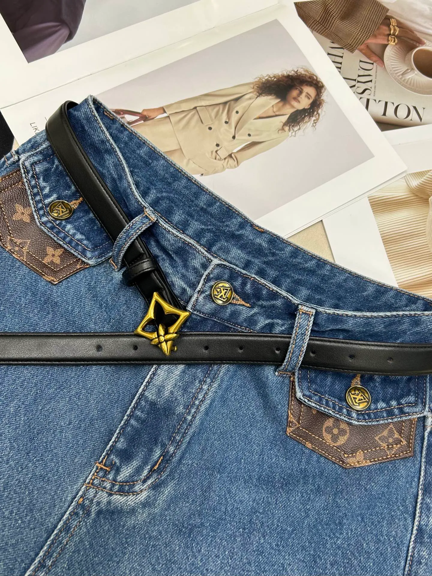 Джинсы Женские Louis Vuitton 19045093