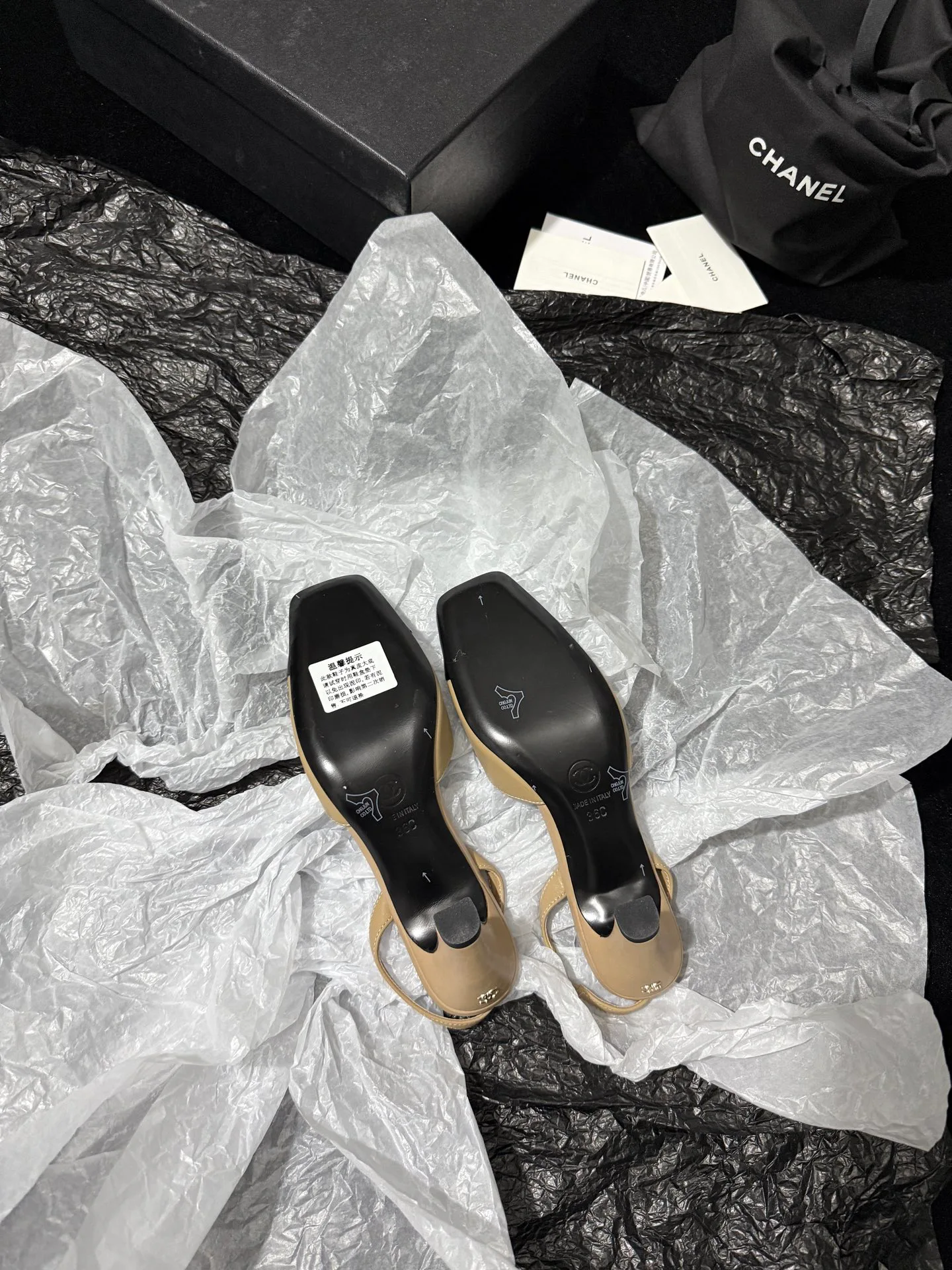 Босоножки Женские Chanel 18110799