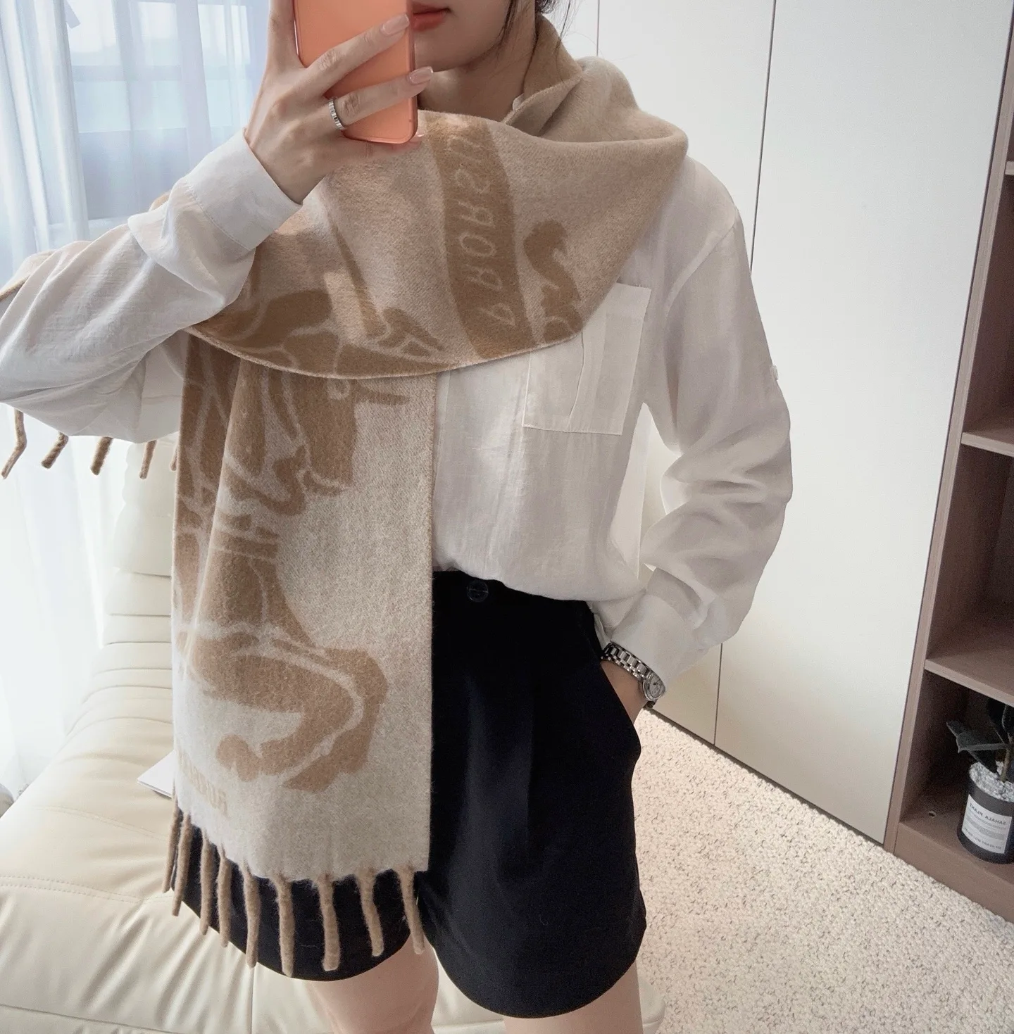 Шарфы Burberry 18287321