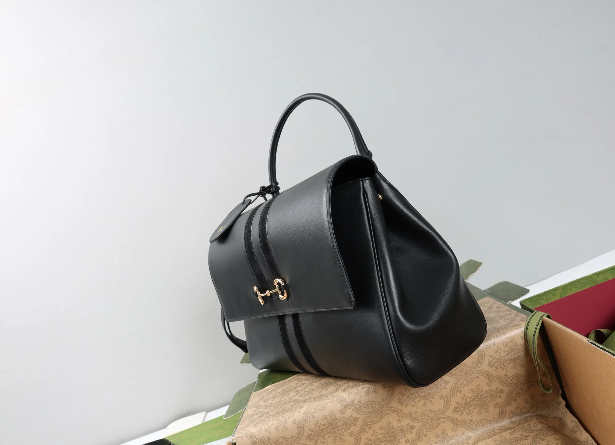 Классические Сумки Женские Gucci 17574150
