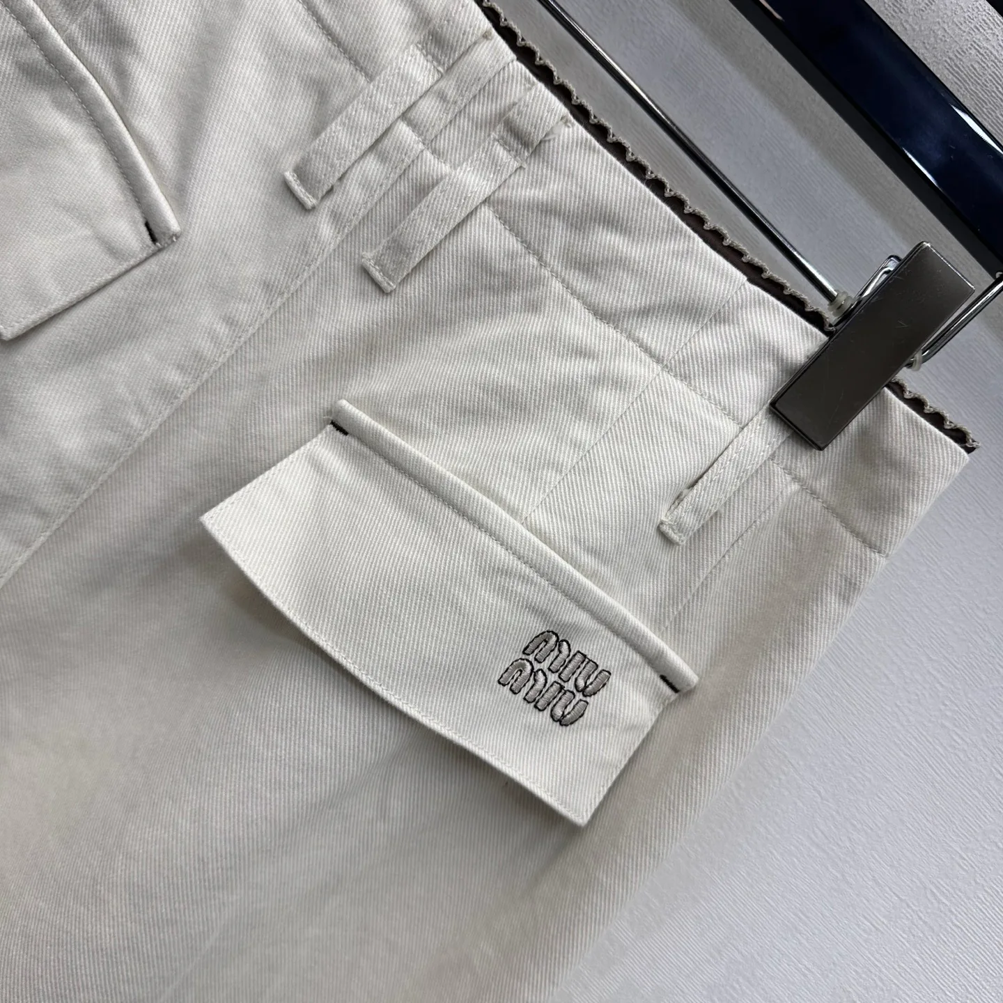Брюки Женские Miu Miu 18510271
