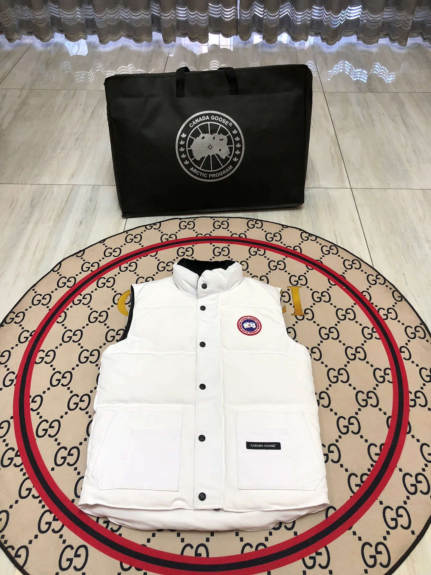 Жилеты Женские Canada Goose 17902581