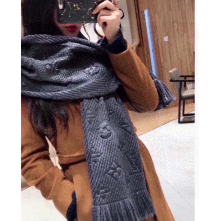 Шарфы Louis Vuitton 18002696